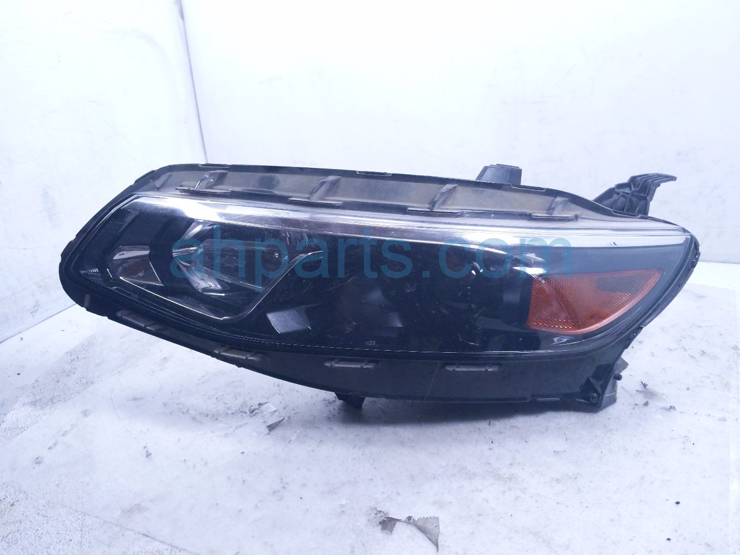 2017 Chevy Malibu Headlight Driver Headlamp / Light 84585119 Replacement 2017 Chevy Malibu Headlight Driver Headlamp / Light 84585119 Replacement thumbnail