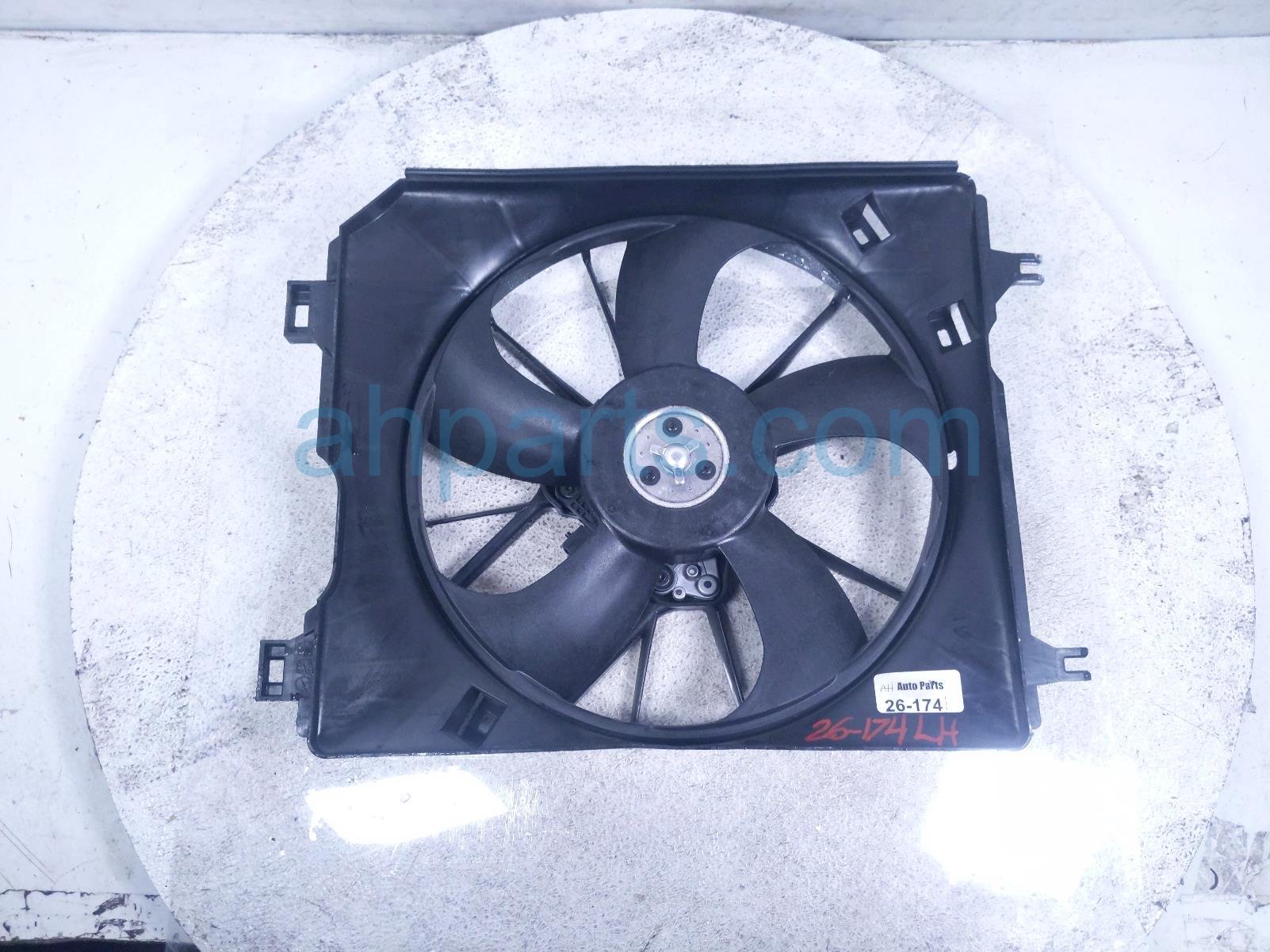 Honda RADIATOR FAN ASSEMBLY