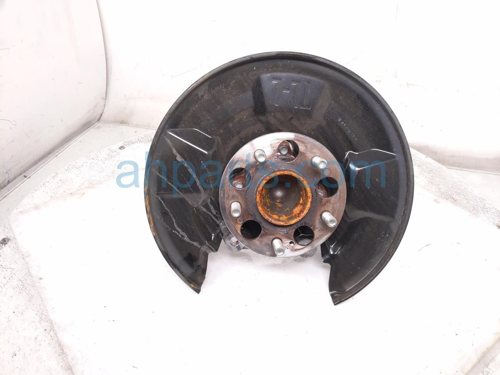 Honda RR/LH SPINDLE KNUCKLE HUB - FWD