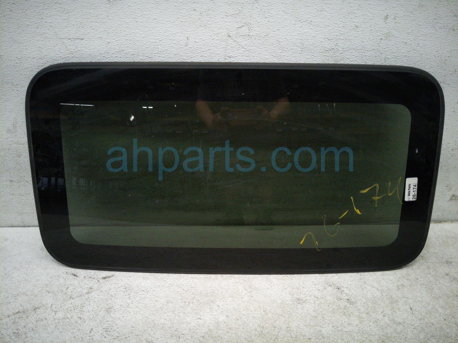 $300 Honda SUN ROOF GLASS WINDOW