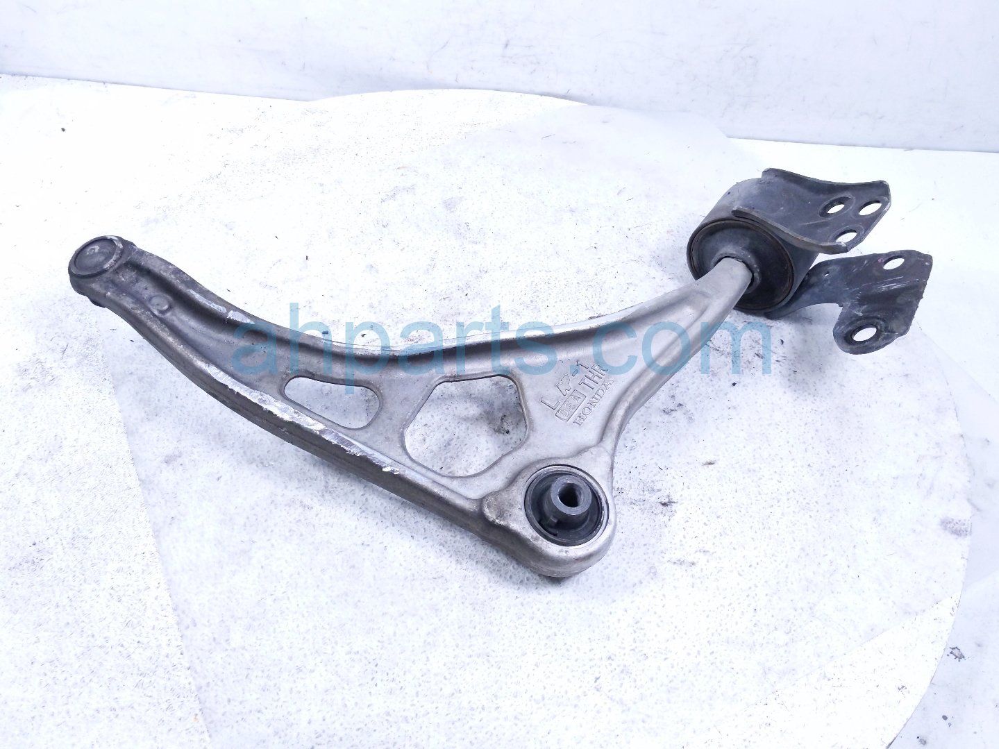 Honda FR/LH LOWER CONTROL ARM