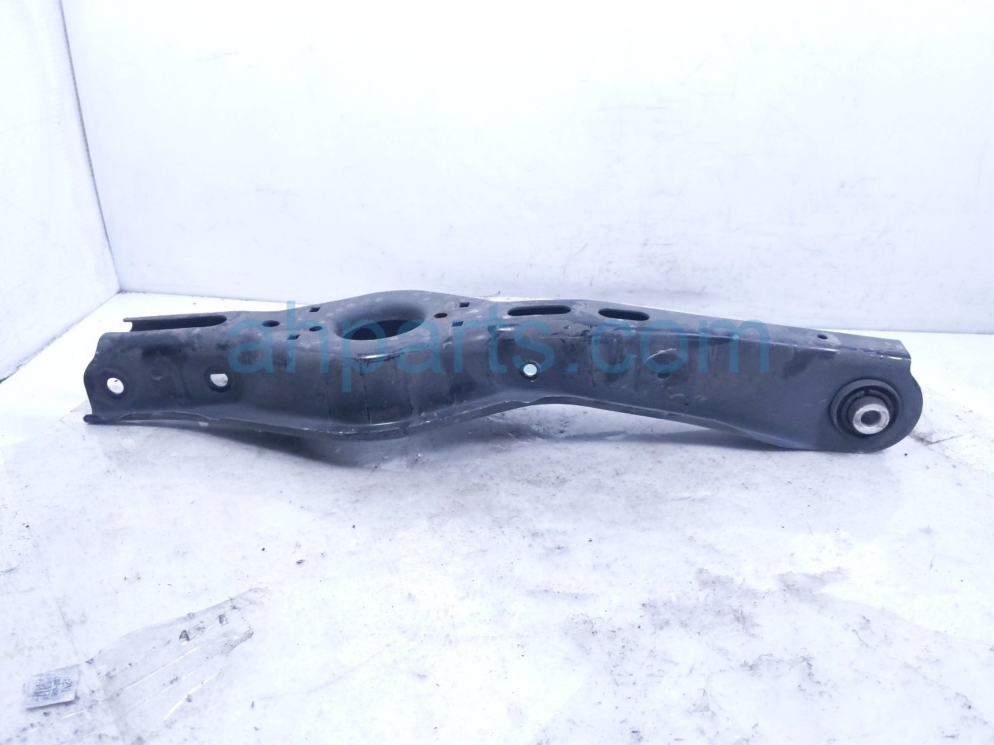 2024 Hyundai Sonata Rear Driver Spring Seat Lower Control Arm 55210 L1100 Replacement 2024 Hyundai Sonata Rear Driver Spring Seat Lower Control Arm 55210 L1100 Replacement thumbnail