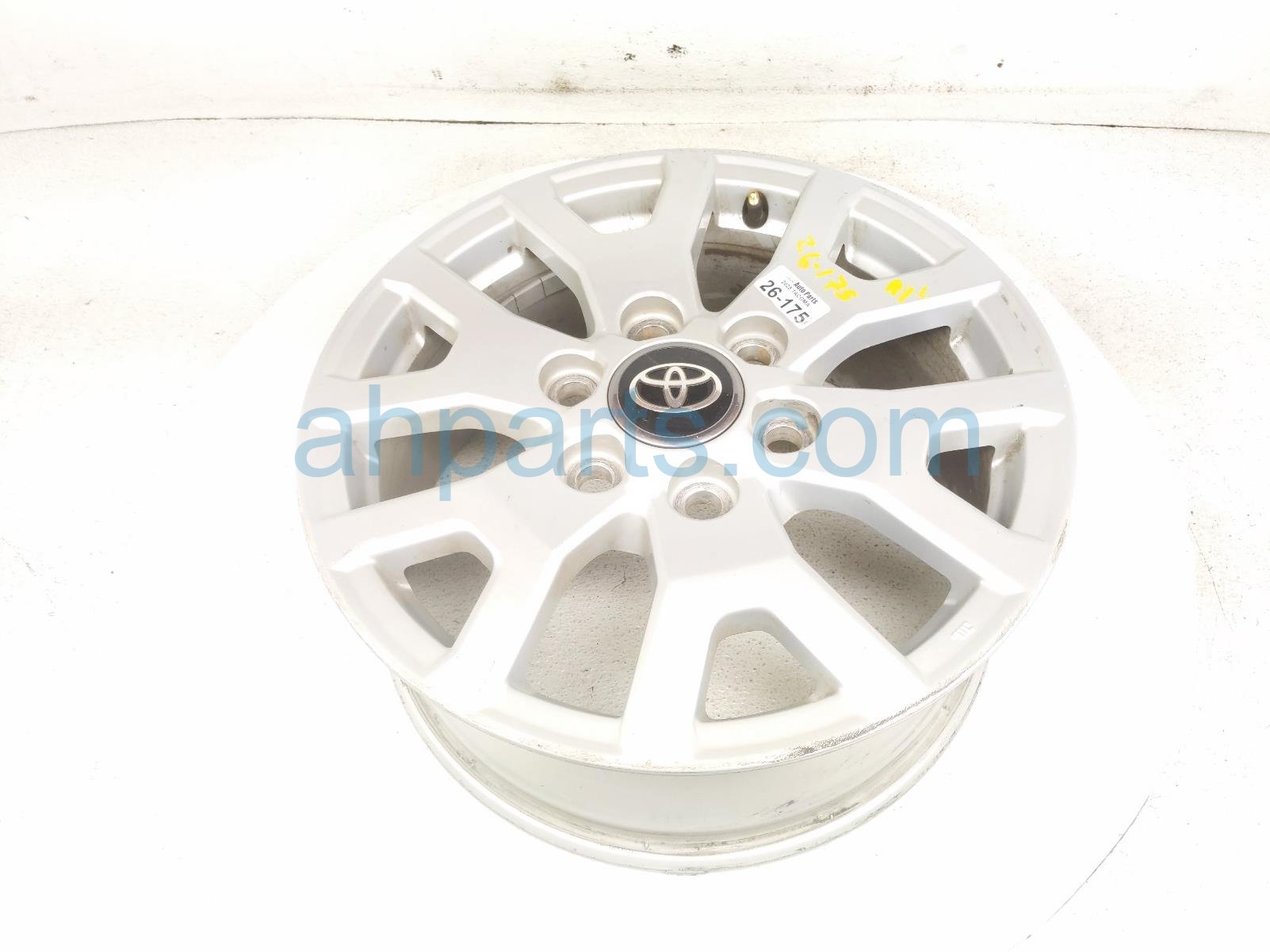 $175 Toyota RR/LH WHEEL / RIM $175 Toyota RR/LH WHEEL / RIM