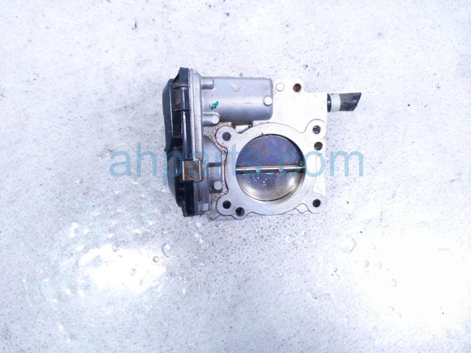 Toyota THROTTLE BODY