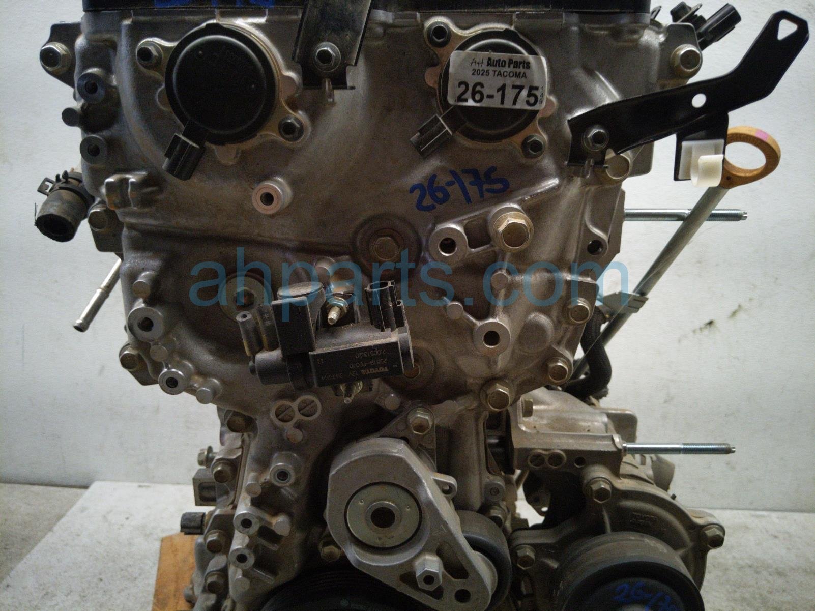 2025 Toyota Tacoma Long Block Engine / Motor = 13k Mi 19000 F0220 Replacement 2025 Toyota Tacoma Long Block Engine / Motor = 13k Mi 19000 F0220 Replacement thumbnail