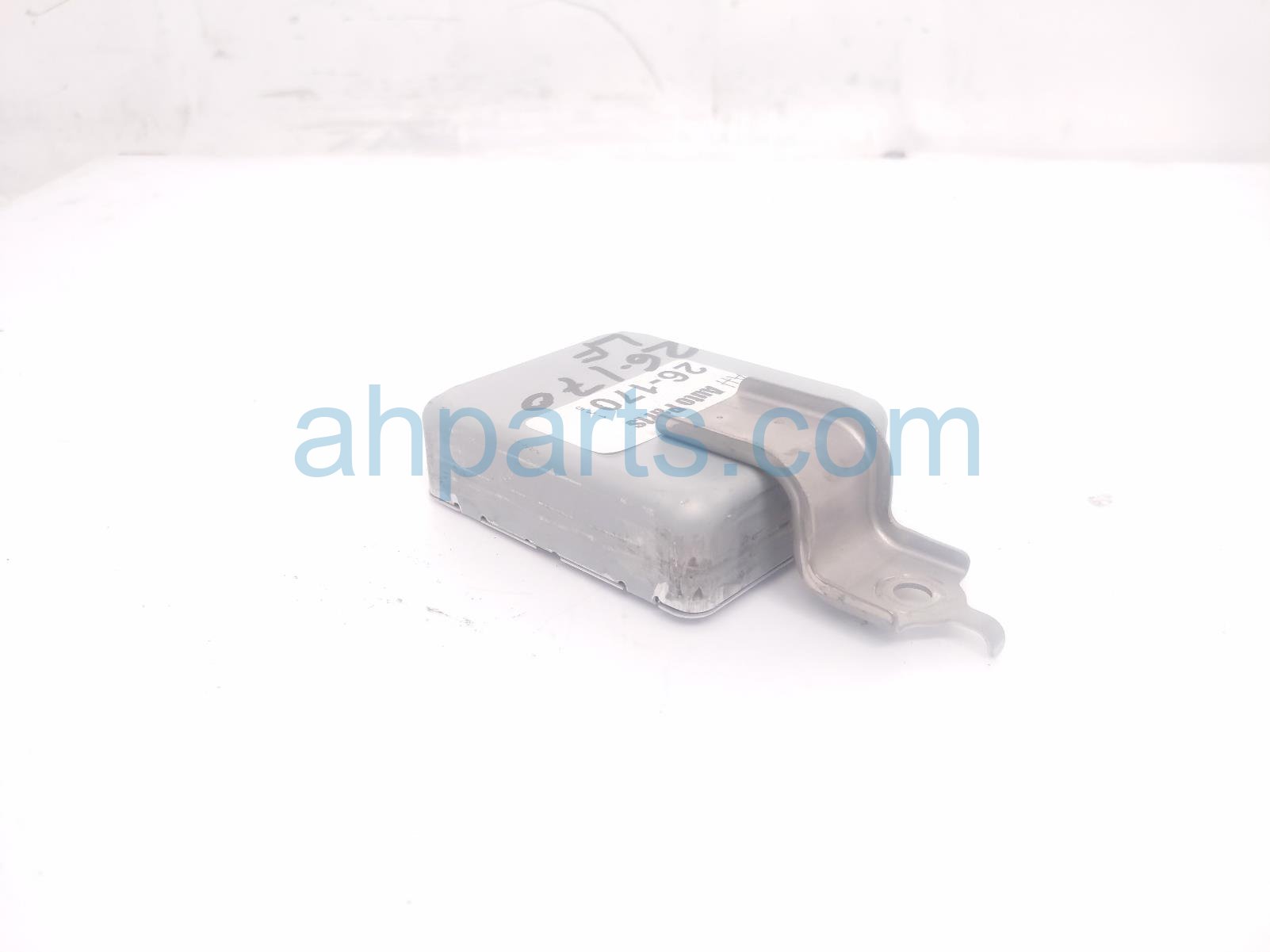 2024 Toyota Rav 4 Blind Spot Radar Module Front Driver 86572 42160 Replacement 2024 Toyota Rav 4 Blind Spot Radar Module Front Driver 86572 42160 Replacement thumbnail