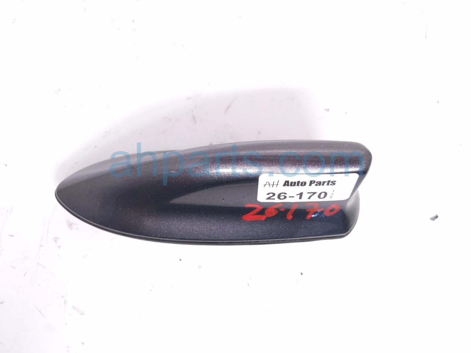 $165 Toyota ANTENNA - ROOF MTD - SHARK FIN BLK