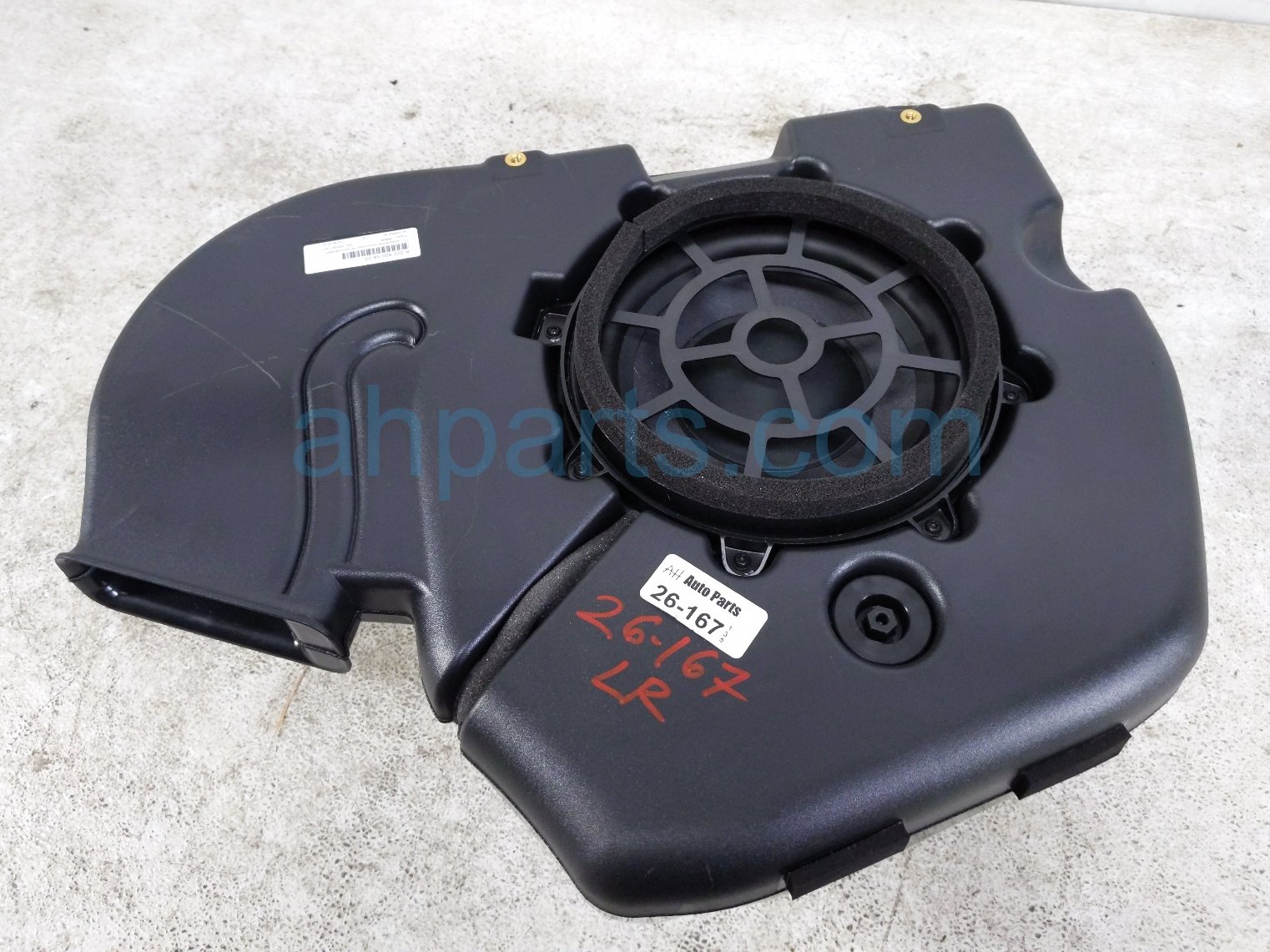 2020 Mercedes S560 Rear Driver Subwoofer Speaker Assy 217 820 53 00 Replacement 2020 Mercedes S560 Rear Driver Subwoofer Speaker Assy 217 820 53 00 Replacement thumbnail