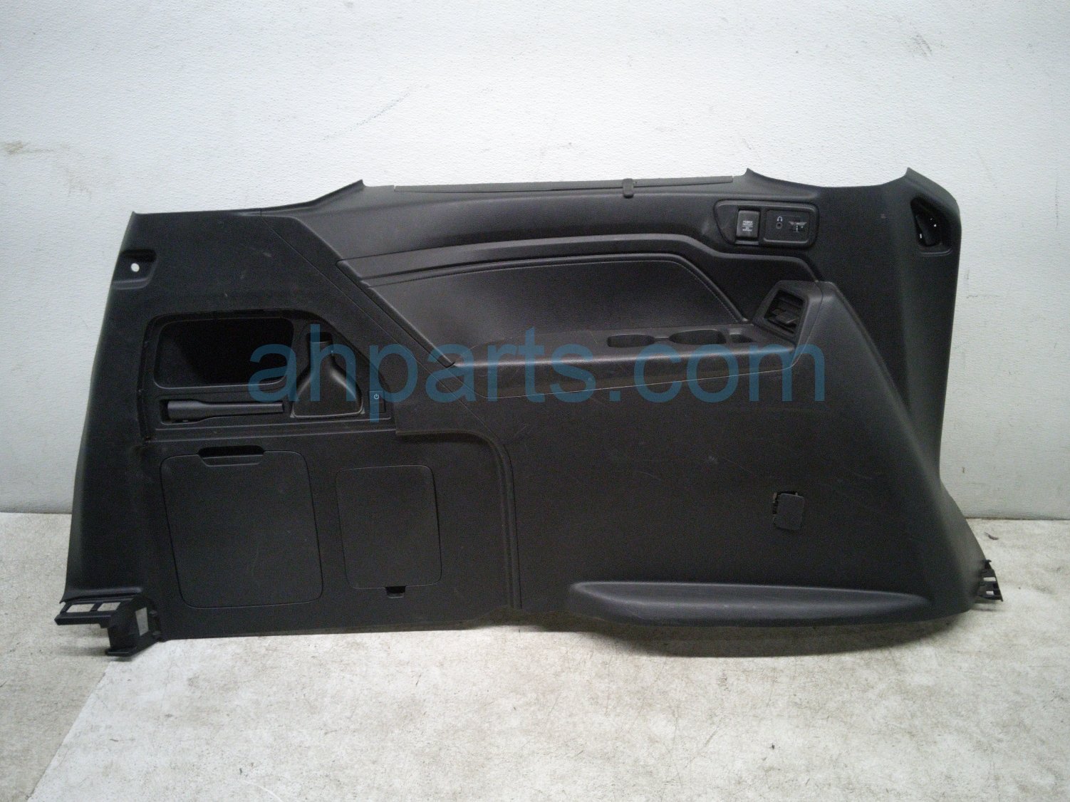 Honda LH INSIDE QUARTER TRIM PANEL - TAN