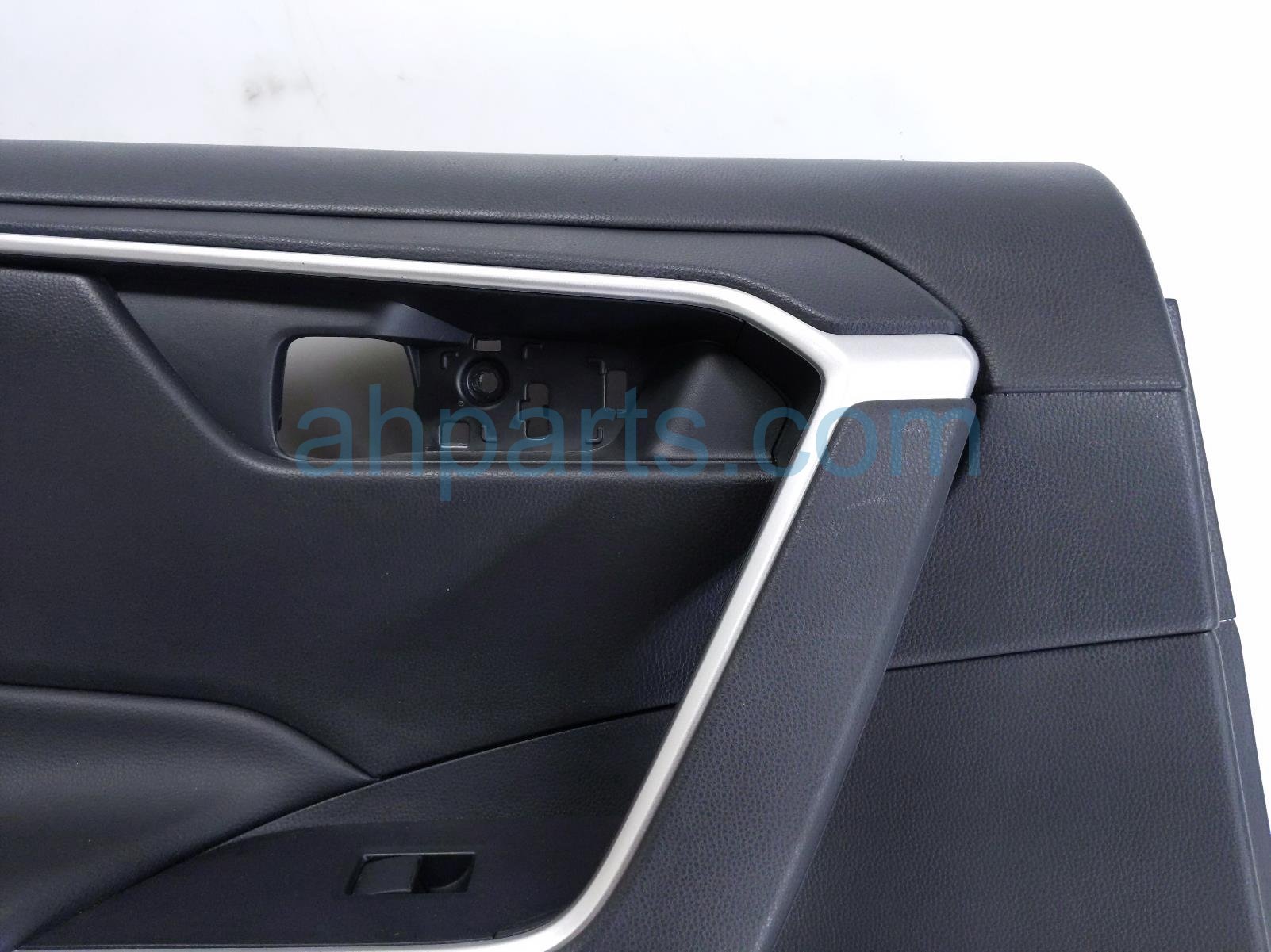 2024 Toyota Rav 4 Trim / Liner Rear Driver Interior Door Panel Black 67640 0R133 C2 Replacement 2024 Toyota Rav 4 Trim / Liner Rear Driver Interior Door Panel Black 67640 0R133 C2 Replacement thumbnail