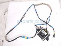 Toyota ANTENNA - ROOF MTD - SHARK FIN BLK Toyota ANTENNA - ROOF MTD - SHARK FIN BLK
