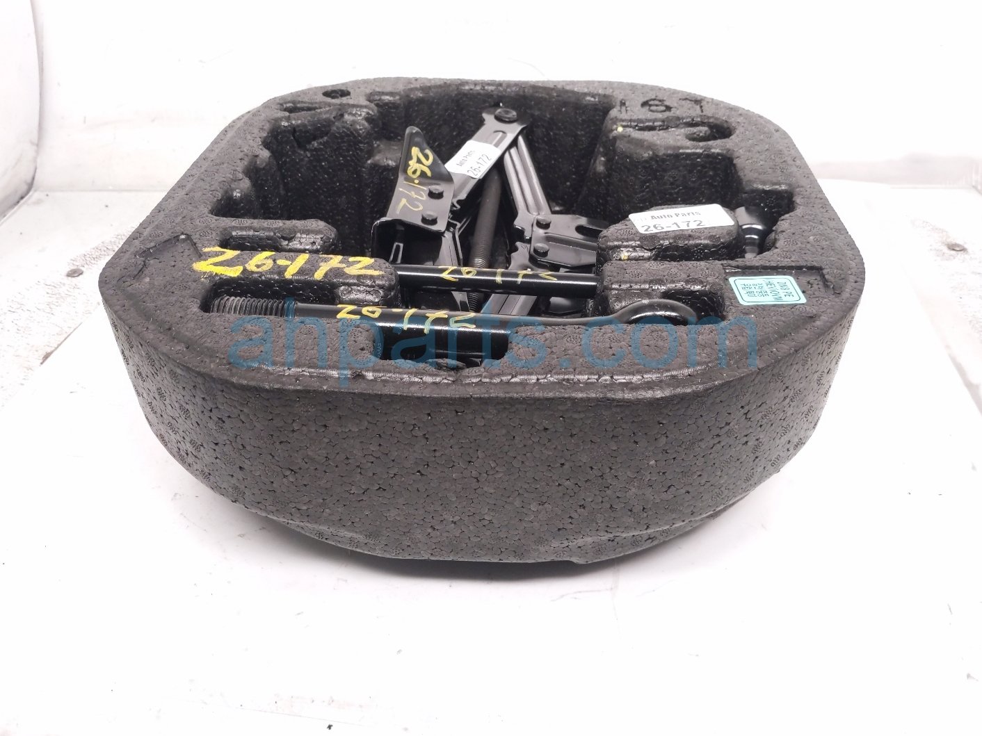 2024 Hyundai Sonata Jack & Tool Kit W/foam Holder Assy 09149 L1910 Replacement 2024 Hyundai Sonata Jack & Tool Kit W/foam Holder Assy 09149 L1910 Replacement thumbnail