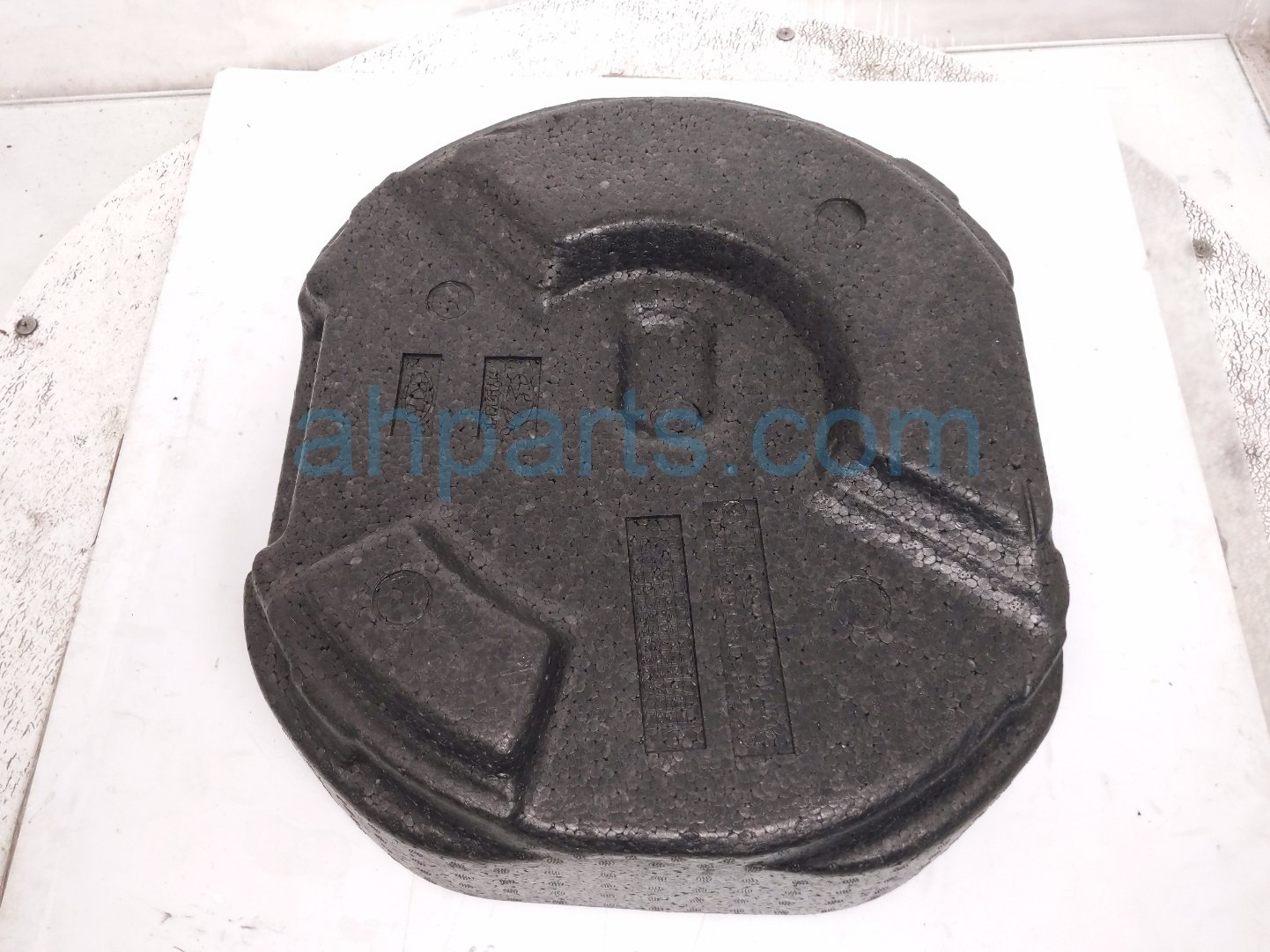2024 Hyundai Sonata Jack & Tool Kit W/foam Holder Assy 09149 L1910 Replacement 2024 Hyundai Sonata Jack & Tool Kit W/foam Holder Assy 09149 L1910 Replacement thumbnail