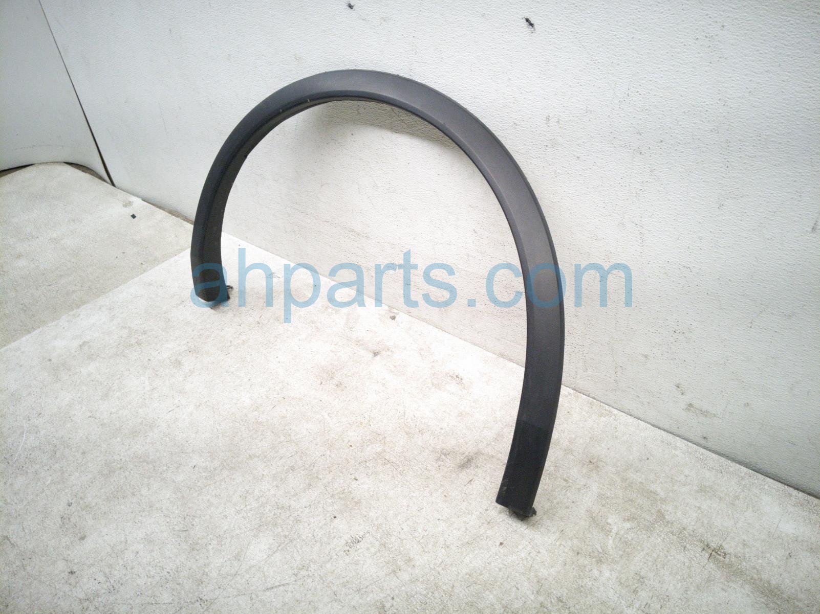 2024 Volkswagen Tiguan Rear Driver Wheel Opening Molding Silver 5NN854819 Replacement 2024 Volkswagen Tiguan Rear Driver Wheel Opening Molding Silver 5NN854819 Replacement thumbnail