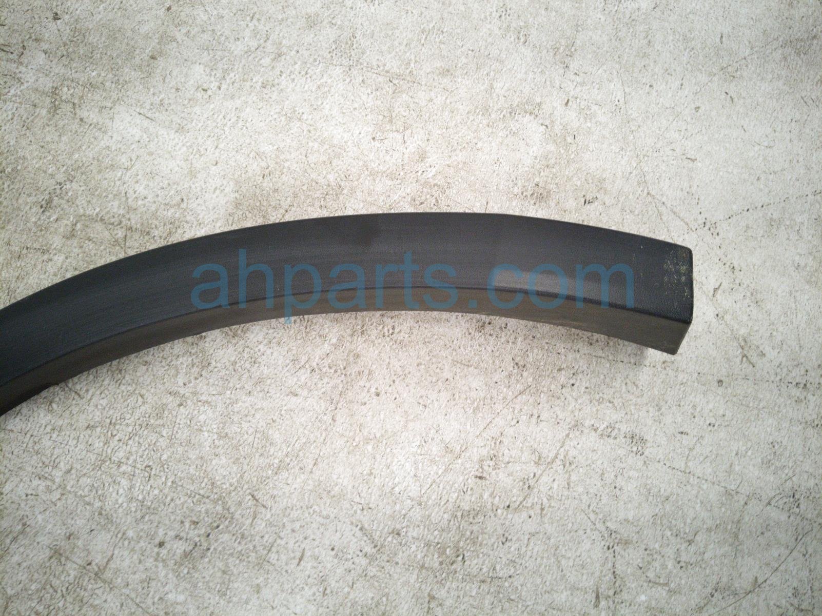 2024 Volkswagen Tiguan Rear Passenger Wheel Opening Molding Silver 5NN854820 Replacement 2024 Volkswagen Tiguan Rear Passenger Wheel Opening Molding Silver 5NN854820 Replacement thumbnail