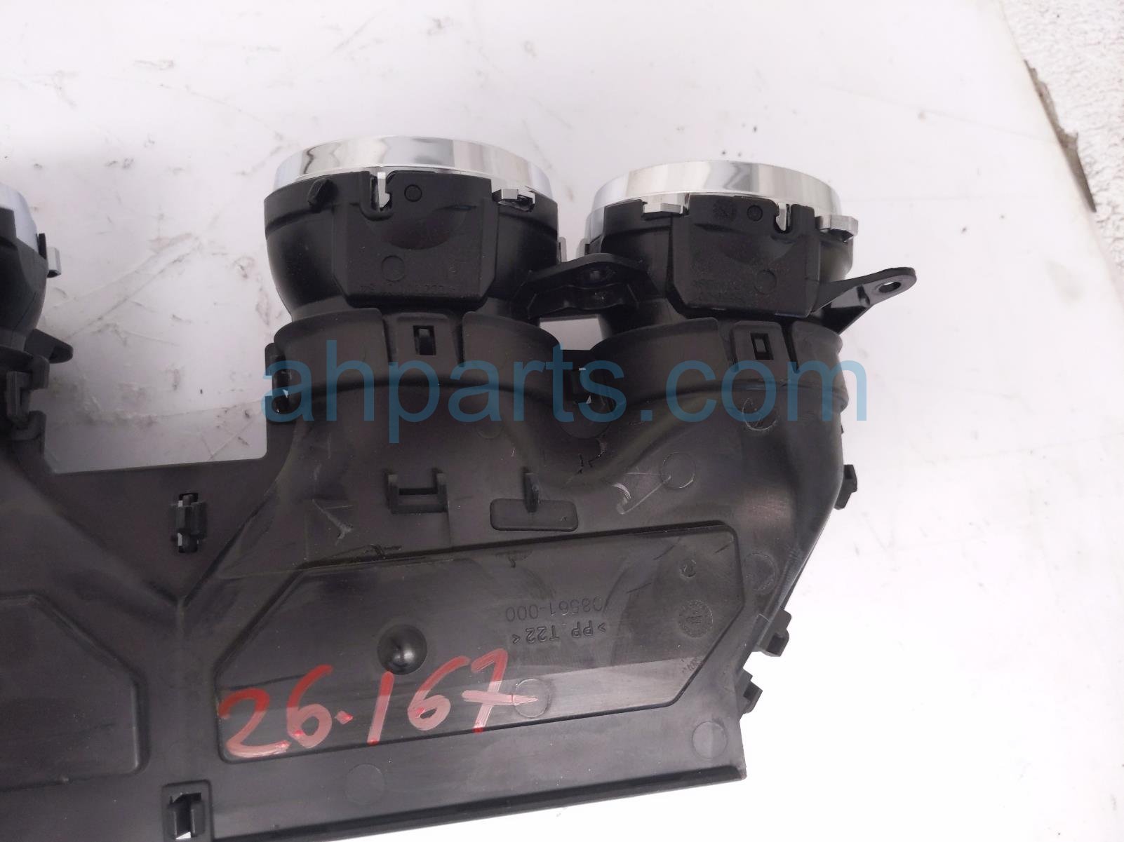 2020 Mercedes S560 Center Dash Air Vent Assy Tan 222 831 39 00 Replacement 2020 Mercedes S560 Center Dash Air Vent Assy Tan 222 831 39 00 Replacement thumbnail