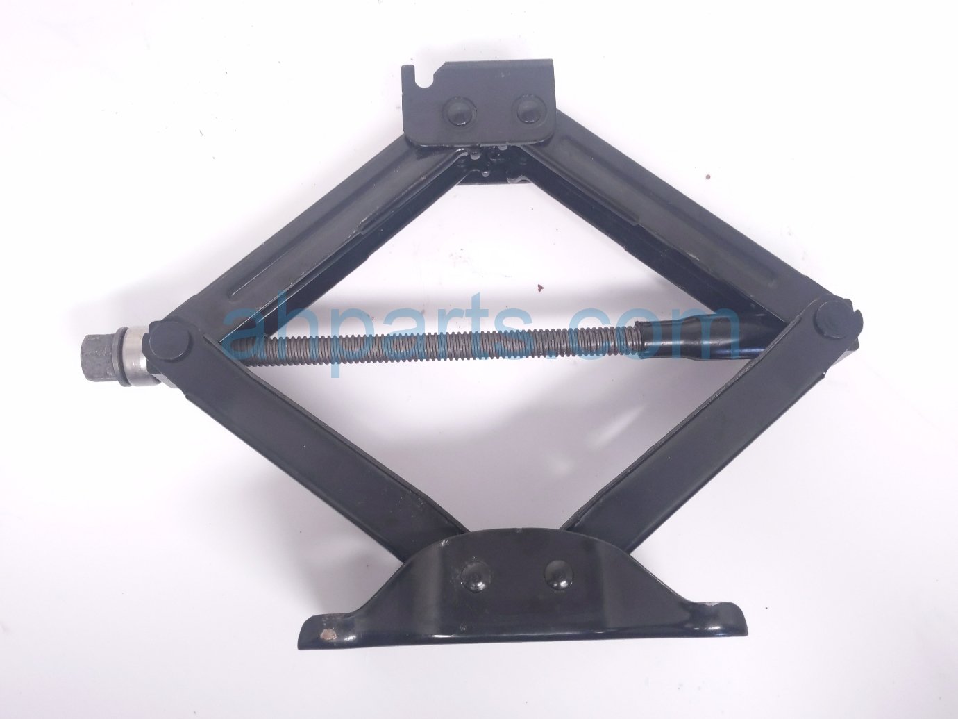 2017 Chevy Malibu Scissor Jack Only 84962089 Replacement 2017 Chevy Malibu Scissor Jack Only 84962089 Replacement thumbnail