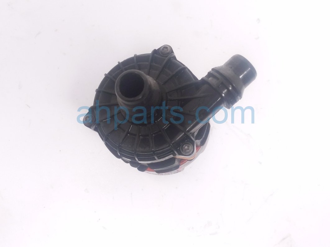 2020 Mercedes S560 Electric Auxiliary Water Pump 000 500 38 00 Replacement 2020 Mercedes S560 Electric Auxiliary Water Pump 000 500 38 00 Replacement thumbnail