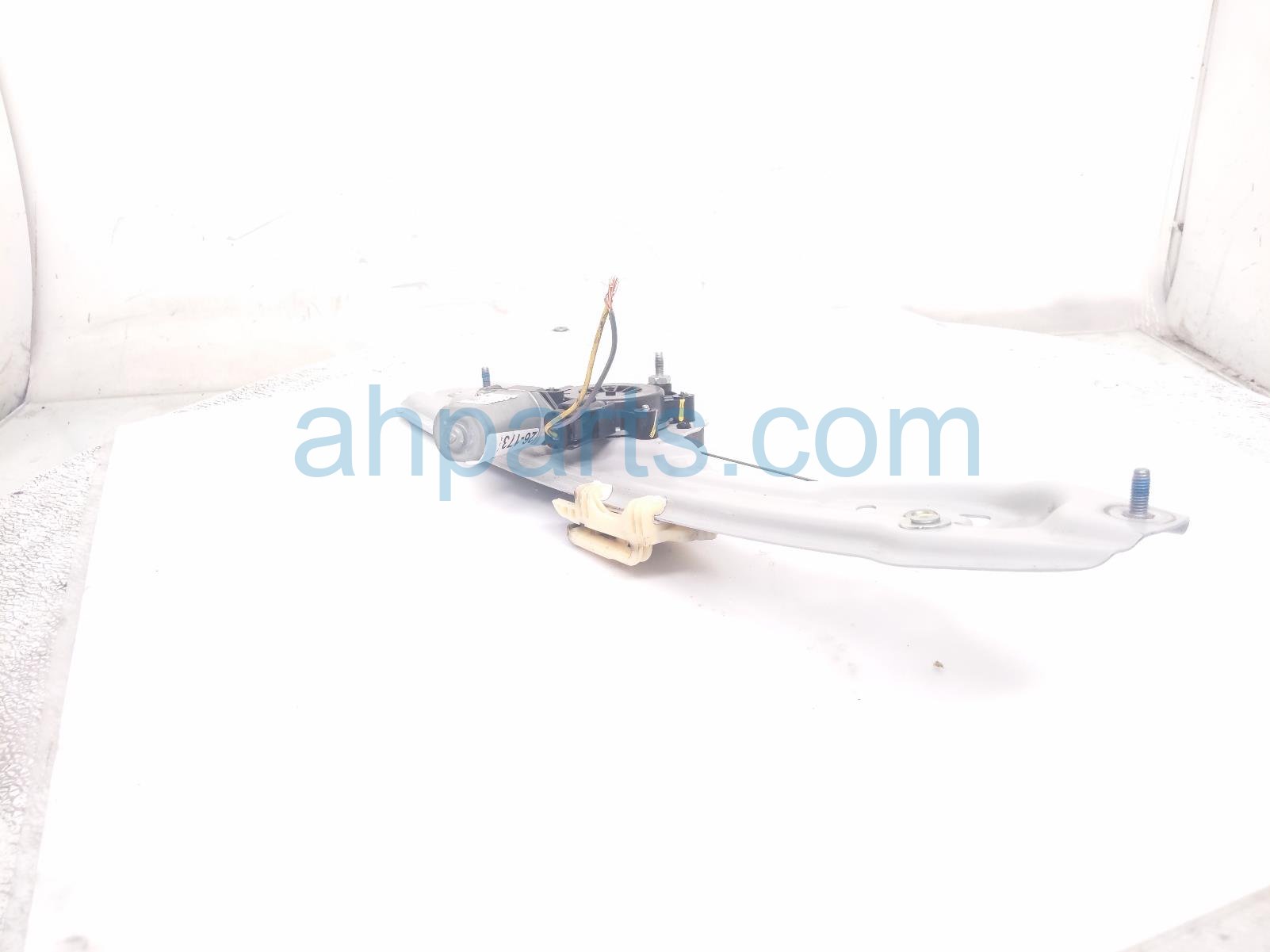 2017 Chevy Malibu Rear Driver Window Regulator W/motor 84948221 Replacement 2017 Chevy Malibu Rear Driver Window Regulator W/motor 84948221 Replacement thumbnail