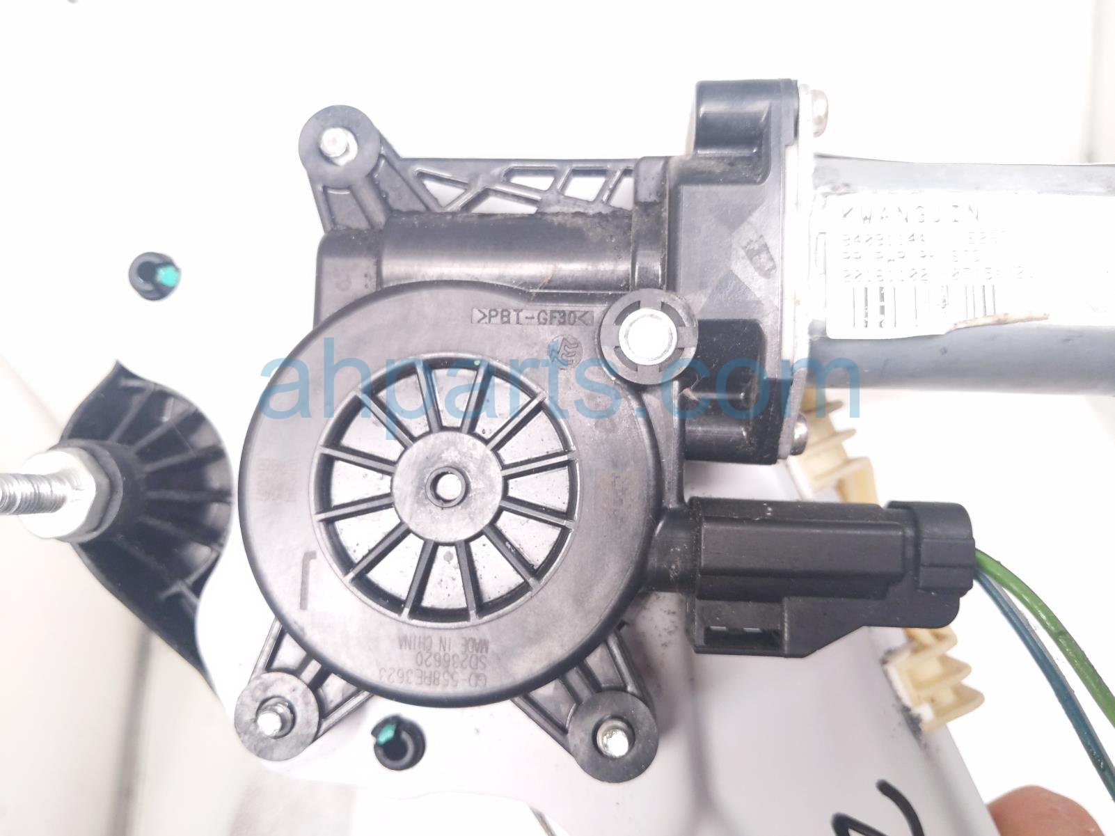 2017 Chevy Malibu Rear Passenger Window Regulator W/motor 84948222 Replacement 2017 Chevy Malibu Rear Passenger Window Regulator W/motor 84948222 Replacement thumbnail