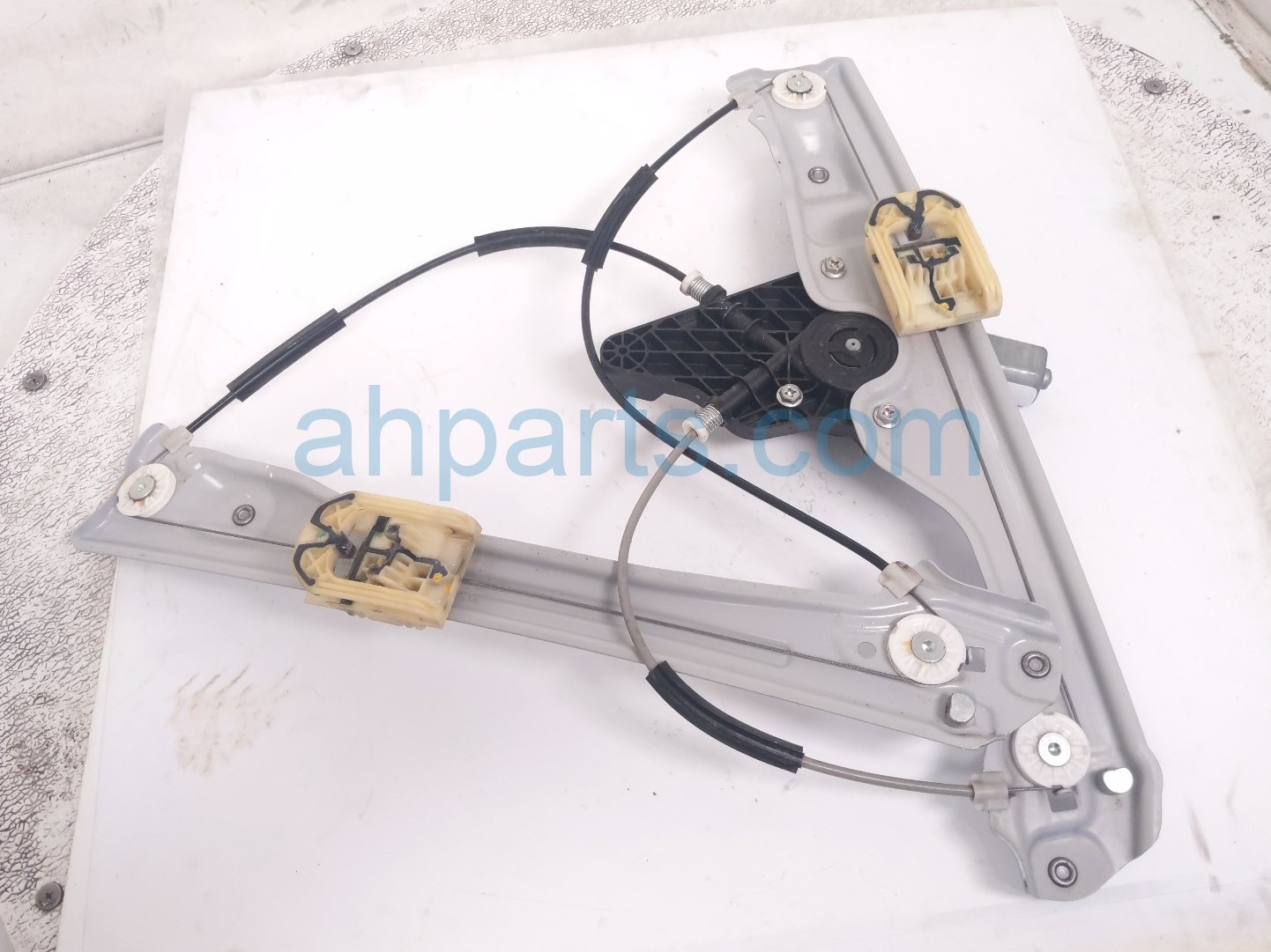 2017 Chevy Malibu Front Passenger Window Regulator & Motor 22977464 Replacement 2017 Chevy Malibu Front Passenger Window Regulator & Motor 22977464 Replacement thumbnail