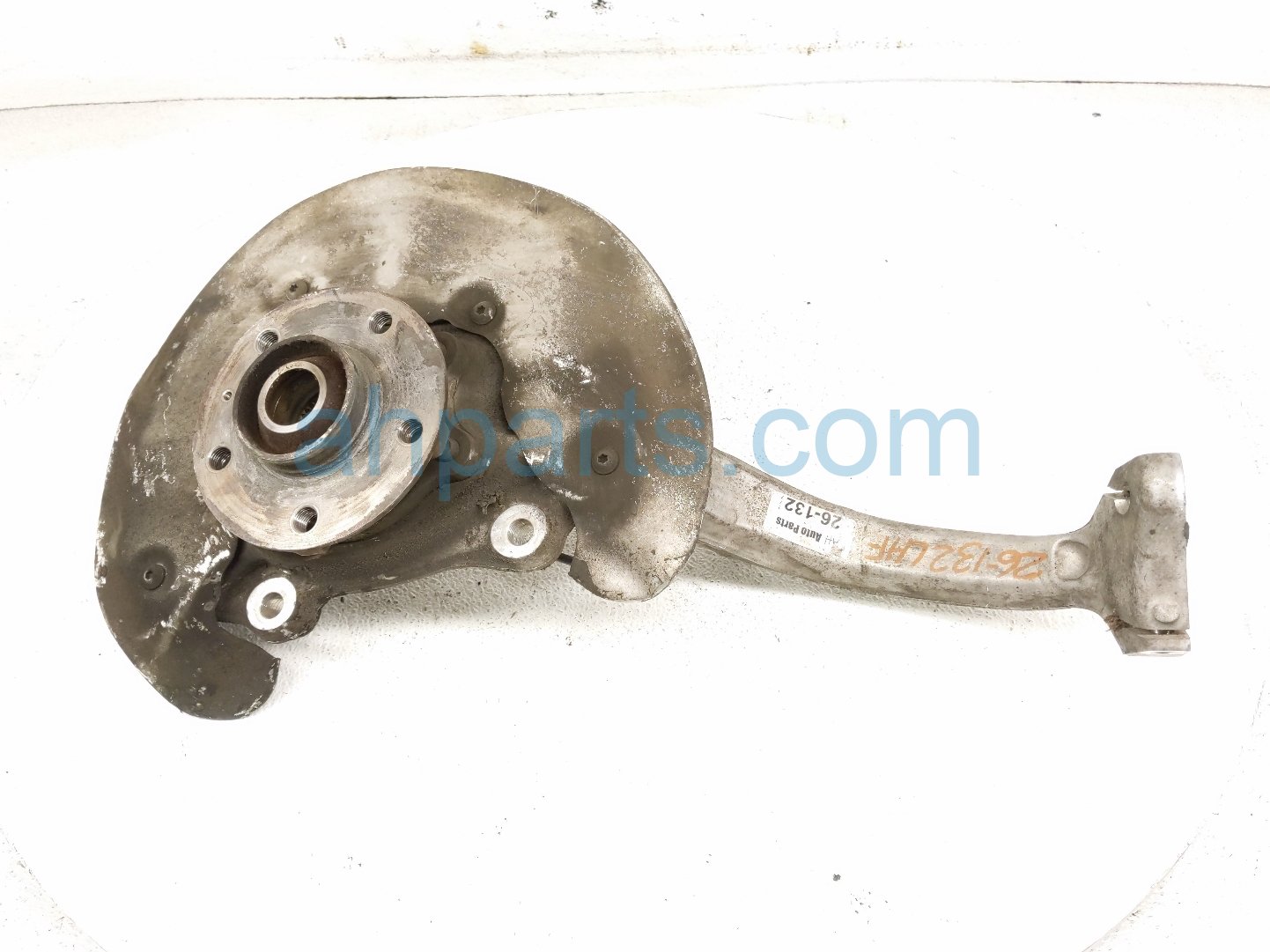 $100 Audi FR/LH SPINDLE KNUCKLE HUB - AWD