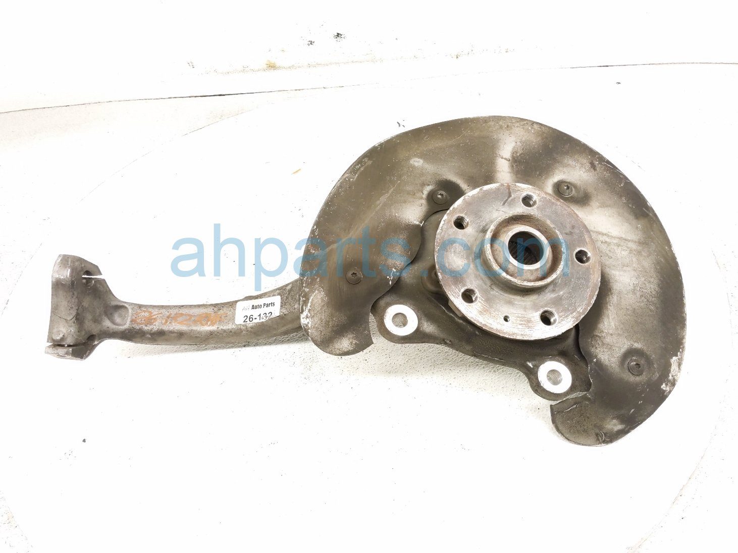 $100 Audi FR/RH SPINDLE KNUCKLE HUB - AWD