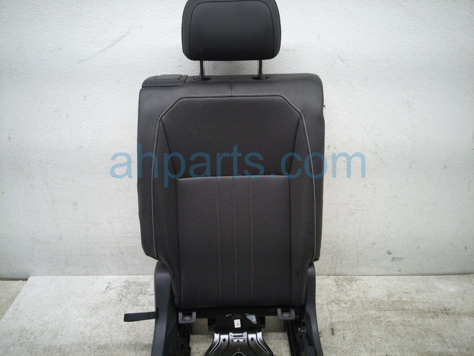 2024 Volkswagen Tiguan (2nd Row) Rear Passenger 2nd Row Seat Back Black 5NN 885 776 Replacement 2024 Volkswagen Tiguan (2nd Row) Rear Passenger 2nd Row Seat Back Black 5NN 885 776 Replacement thumbnail