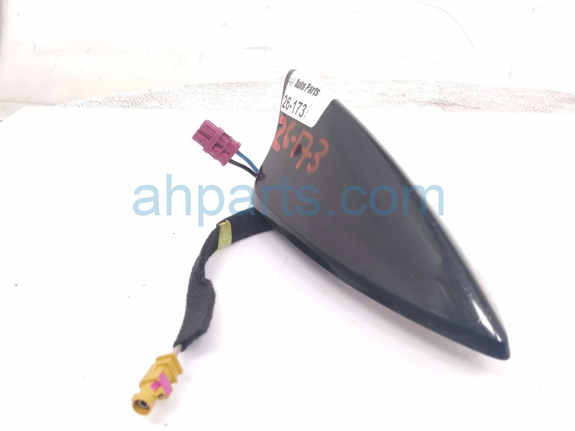 2017 Chevy Malibu Antenna Roof Mtd Shark Fin Blk 84400602 Replacement 2017 Chevy Malibu Antenna Roof Mtd Shark Fin Blk 84400602 Replacement thumbnail