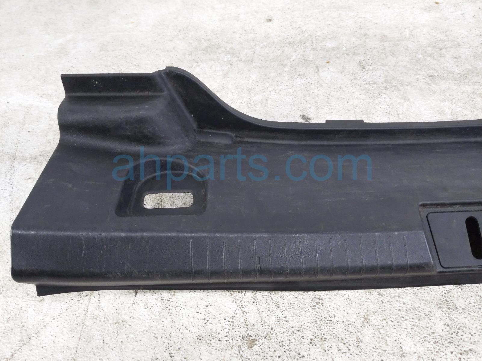 2017 Chevy Malibu Rear Trunk Sill Scuff Plate Blk 23366154 Replacement 2017 Chevy Malibu Rear Trunk Sill Scuff Plate Blk 23366154 Replacement thumbnail