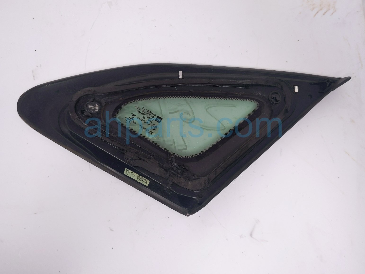 2017 Chevy Malibu Rear Driver Door Vent Glass Window 84894584 Replacement 2017 Chevy Malibu Rear Driver Door Vent Glass Window 84894584 Replacement thumbnail
