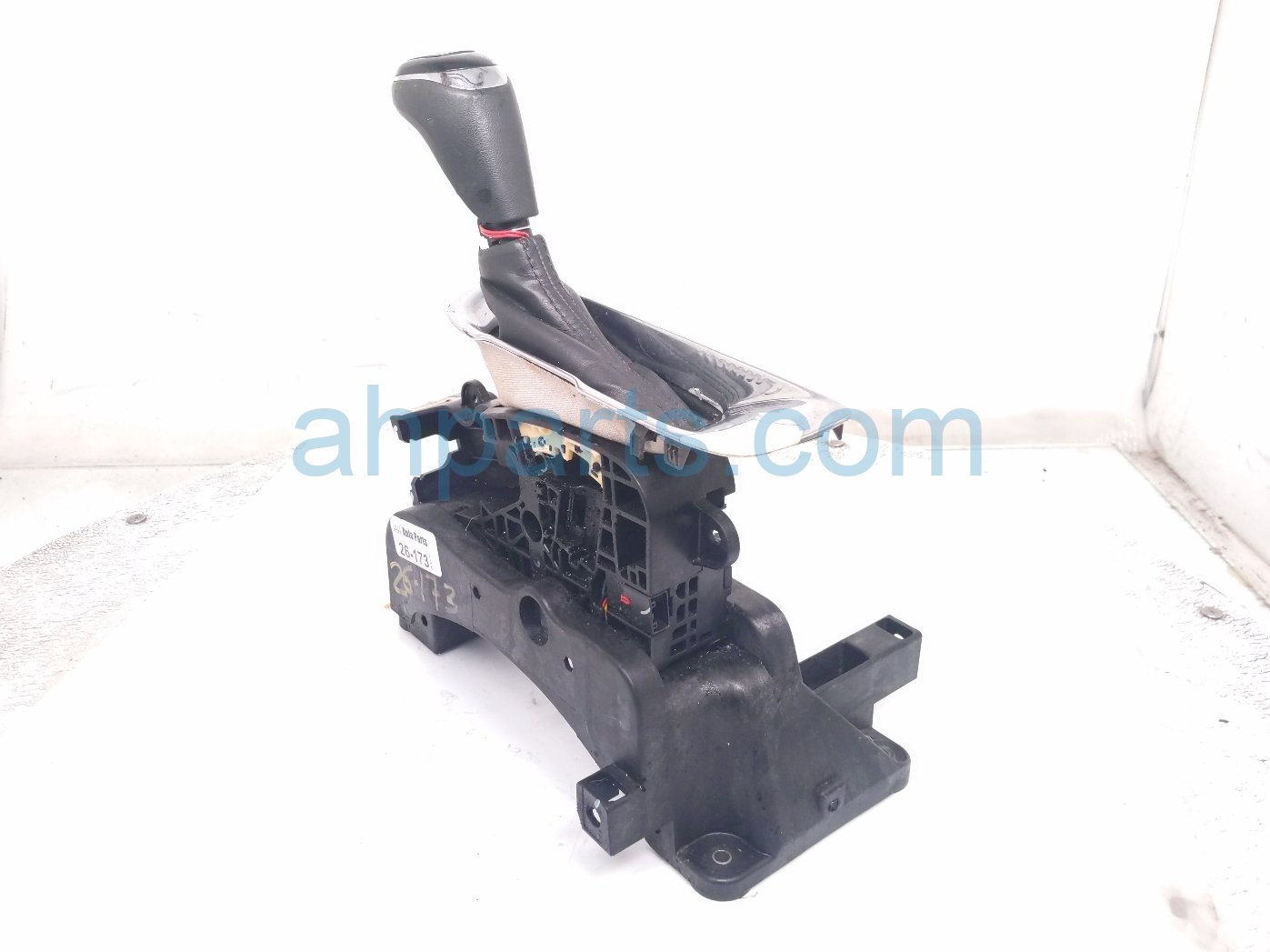 2017 Chevy Malibu A/t Floor Shifter W/knob 1.5t 84005245 Replacement 2017 Chevy Malibu A/t Floor Shifter W/knob 1.5t 84005245 Replacement thumbnail