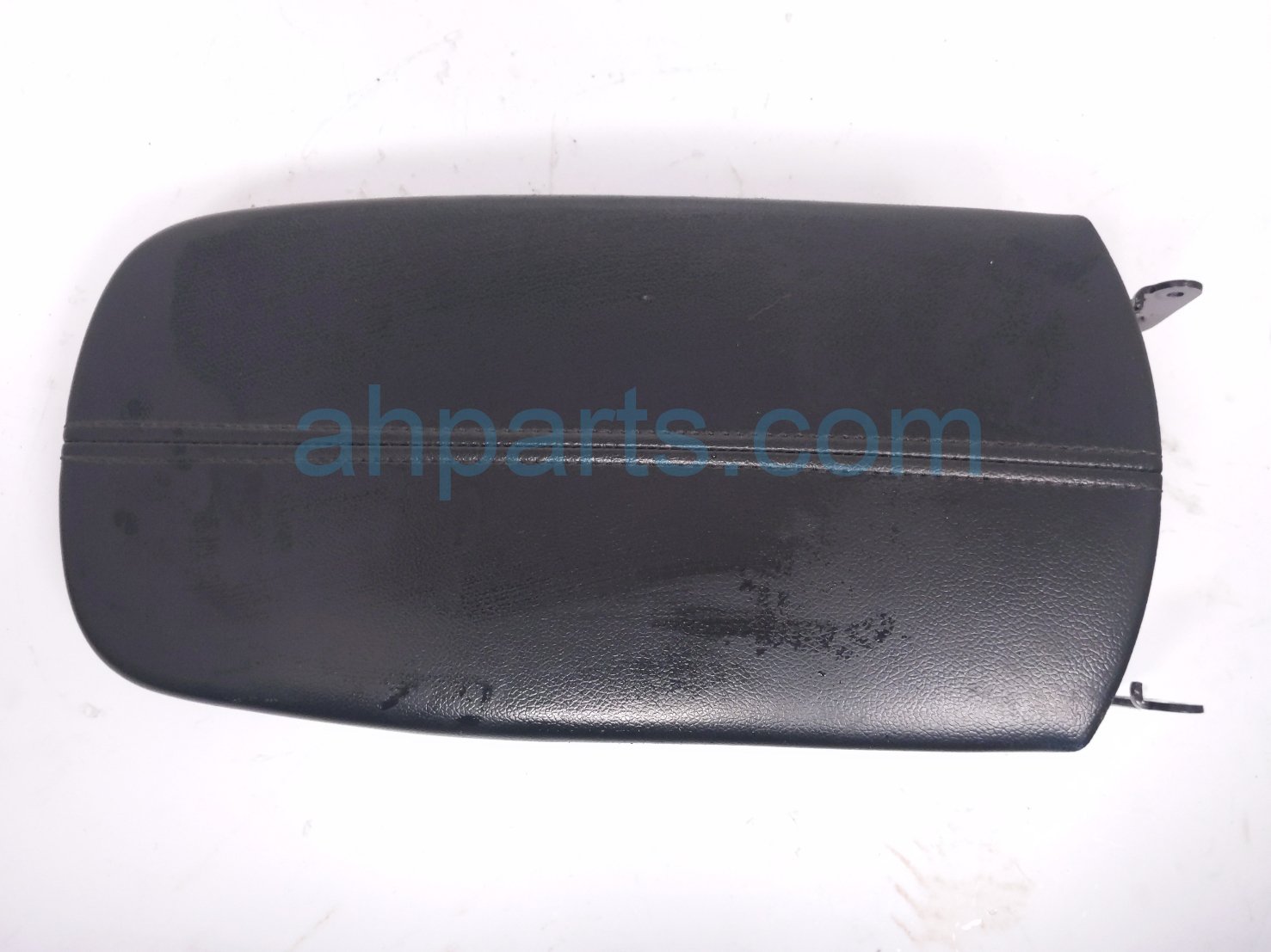 2017 Chevy Malibu Center Console Lid/armrest Black 84591202 Replacement 2017 Chevy Malibu Center Console Lid/armrest Black 84591202 Replacement thumbnail
