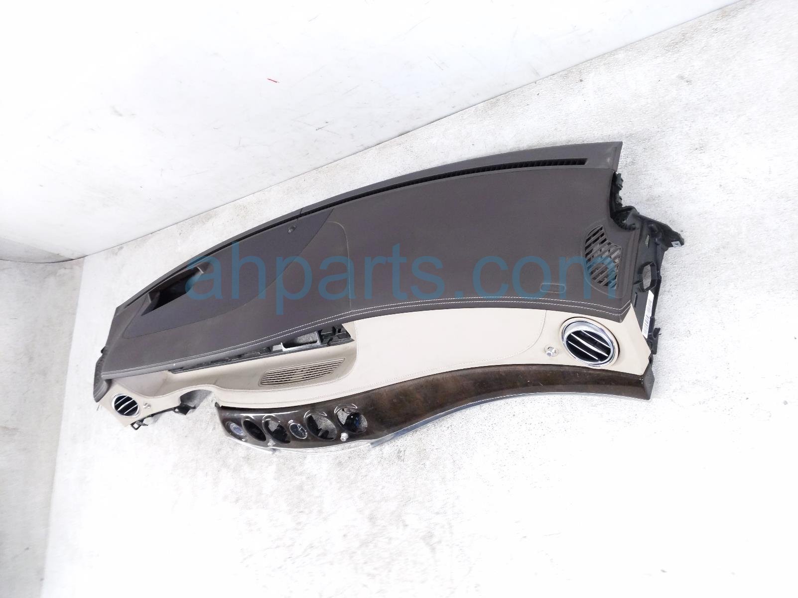 2020 Mercedes S560 Dashboard W/ Airbag Tan 217 680 93 01 1B55 Replacement 2020 Mercedes S560 Dashboard W/ Airbag Tan 217 680 93 01 1B55 Replacement thumbnail