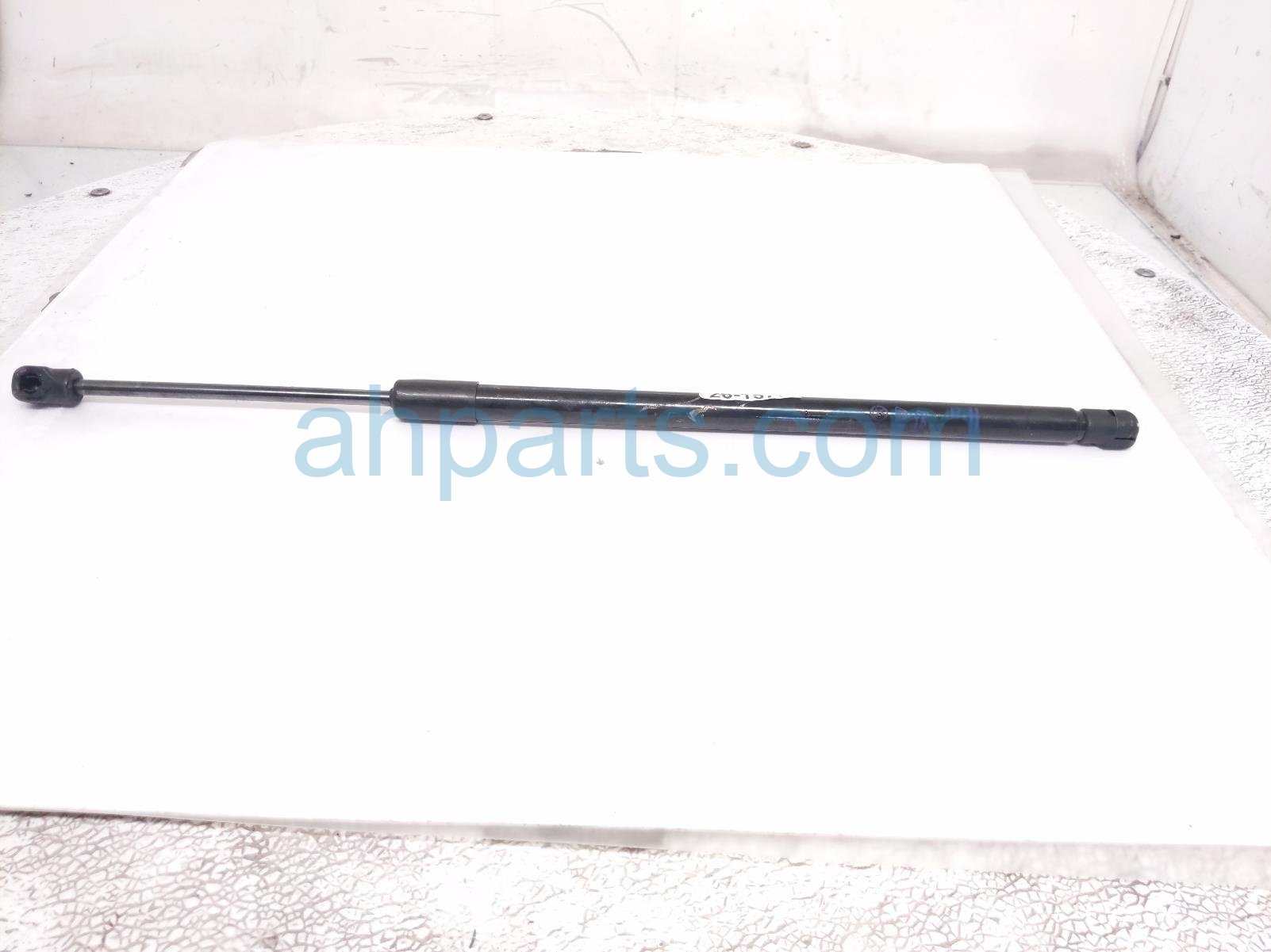 2026 Chevy Equinoxev Passenger Tailgate Lift Support Strut 83717512 Replacement 2026 Chevy Equinoxev Passenger Tailgate Lift Support Strut 83717512 Replacement thumbnail