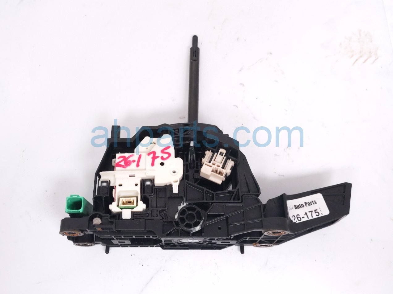 Toyota A/T FLOOR SHIFTER W/KNOB - 2.4L