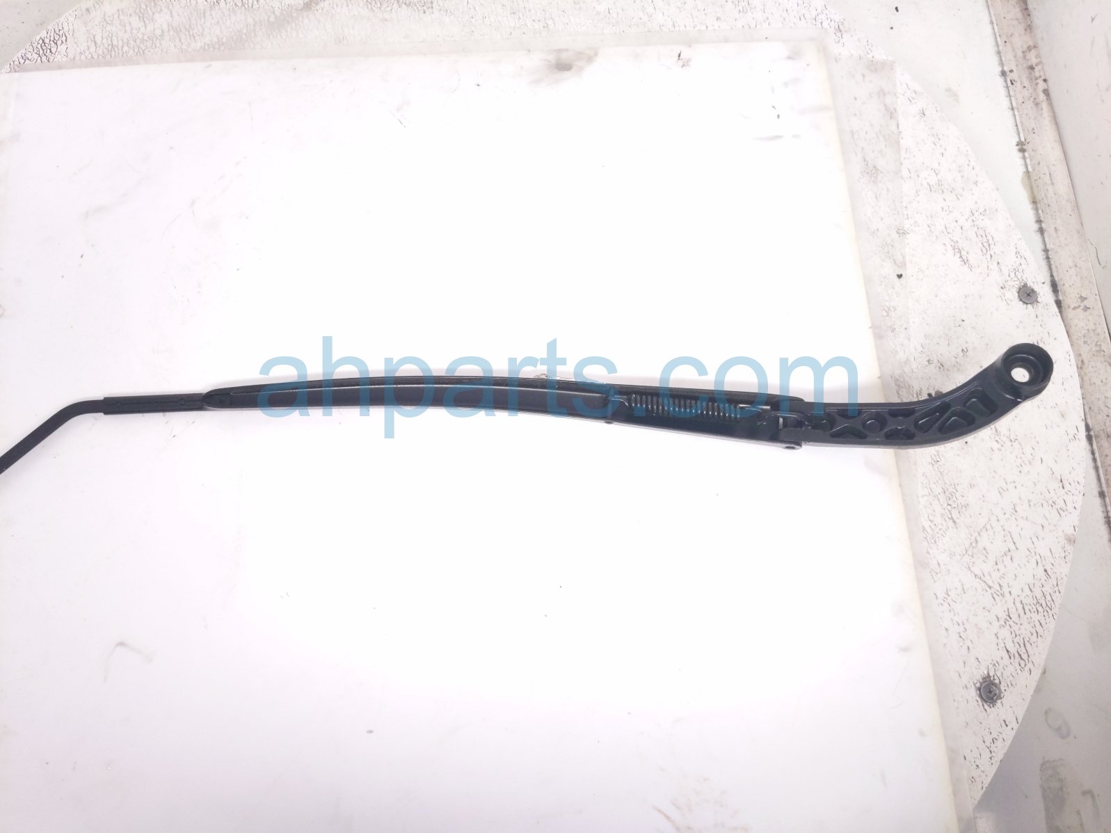 Toyota RH WINDSHIELD WIPER ARM