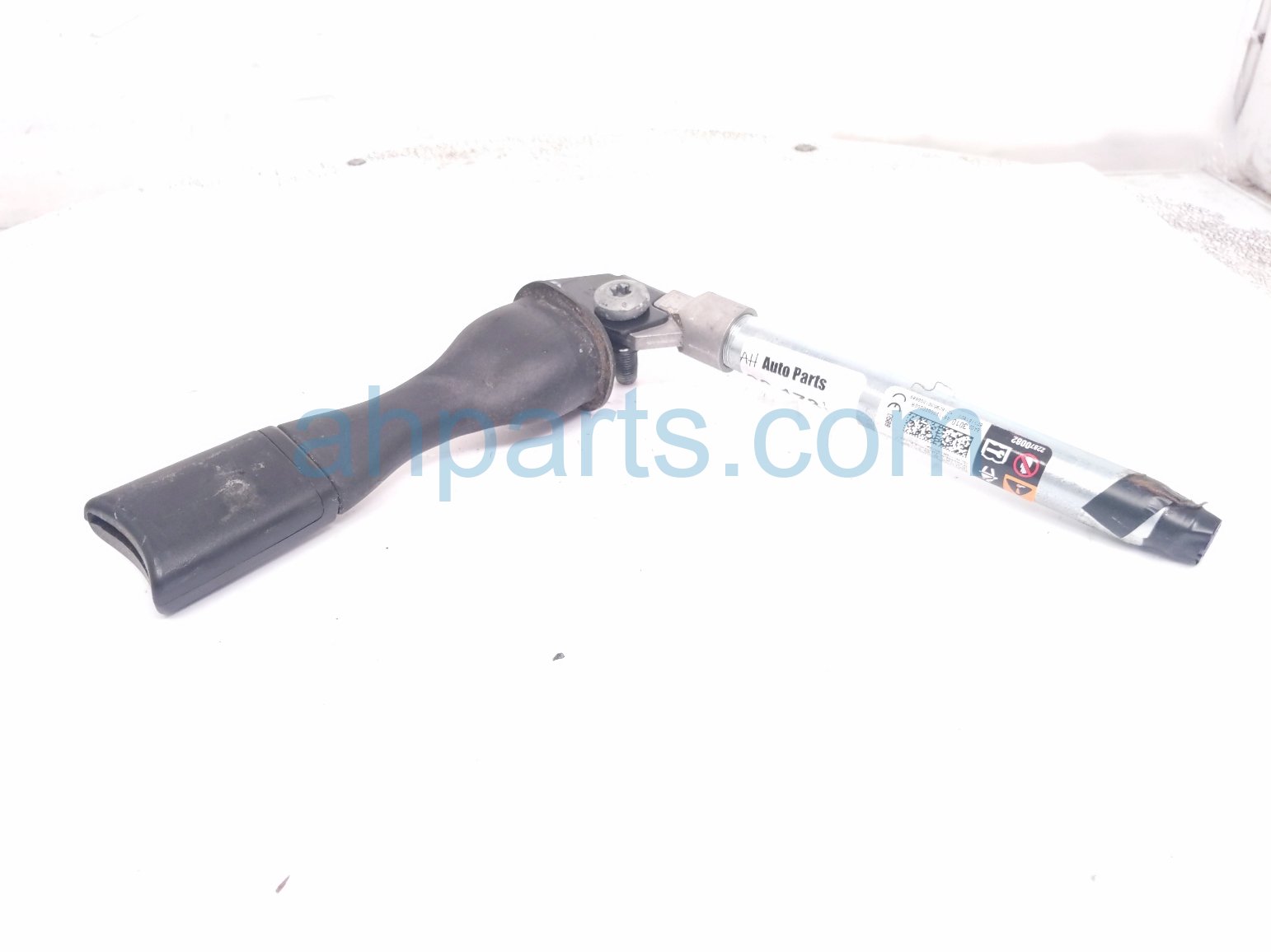 2017 Chevy Malibu Front Passenger Buckle W/pretensioner Black 19368319 Replacement 2017 Chevy Malibu Front Passenger Buckle W/pretensioner Black 19368319 Replacement thumbnail