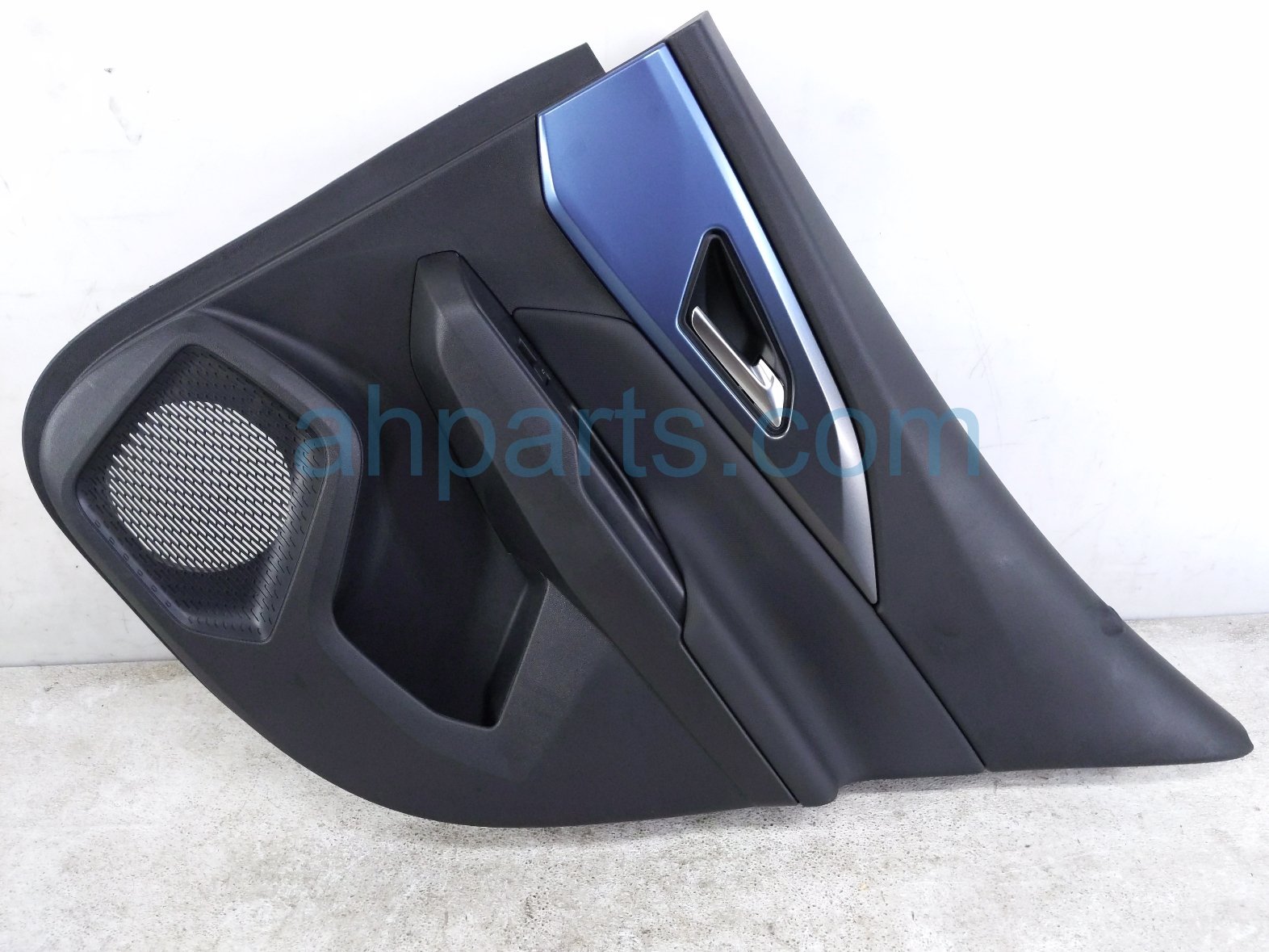 2026 Chevy Equinoxev Trim / Liner Rear Passenger Interior Door Panel Black 86278874 Replacement 2026 Chevy Equinoxev Trim / Liner Rear Passenger Interior Door Panel Black 86278874 Replacement thumbnail