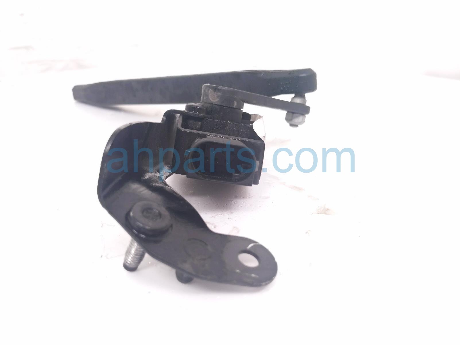 2020 Mercedes S560 Front Passenger Height Level Sensor 222 320 02 43 Replacement 2020 Mercedes S560 Front Passenger Height Level Sensor 222 320 02 43 Replacement thumbnail
