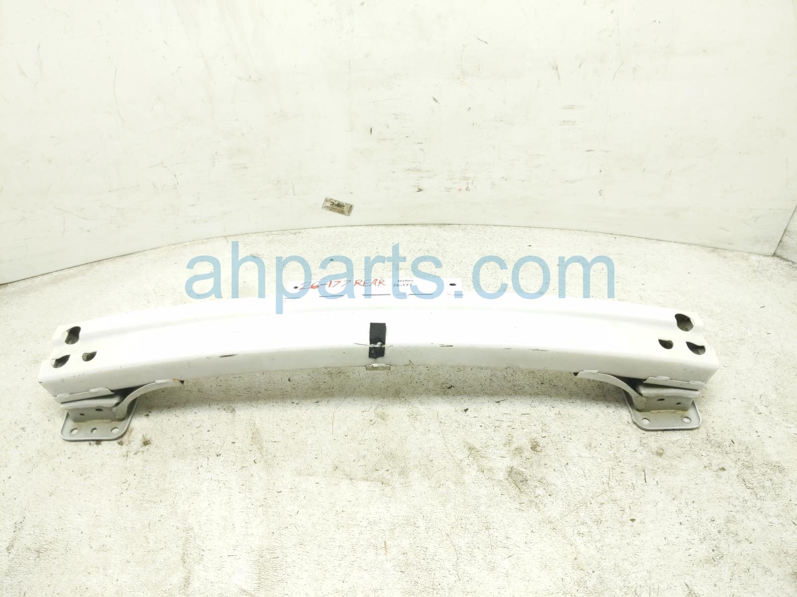 Honda REAR BUMPER REINFORCEMENT BAR