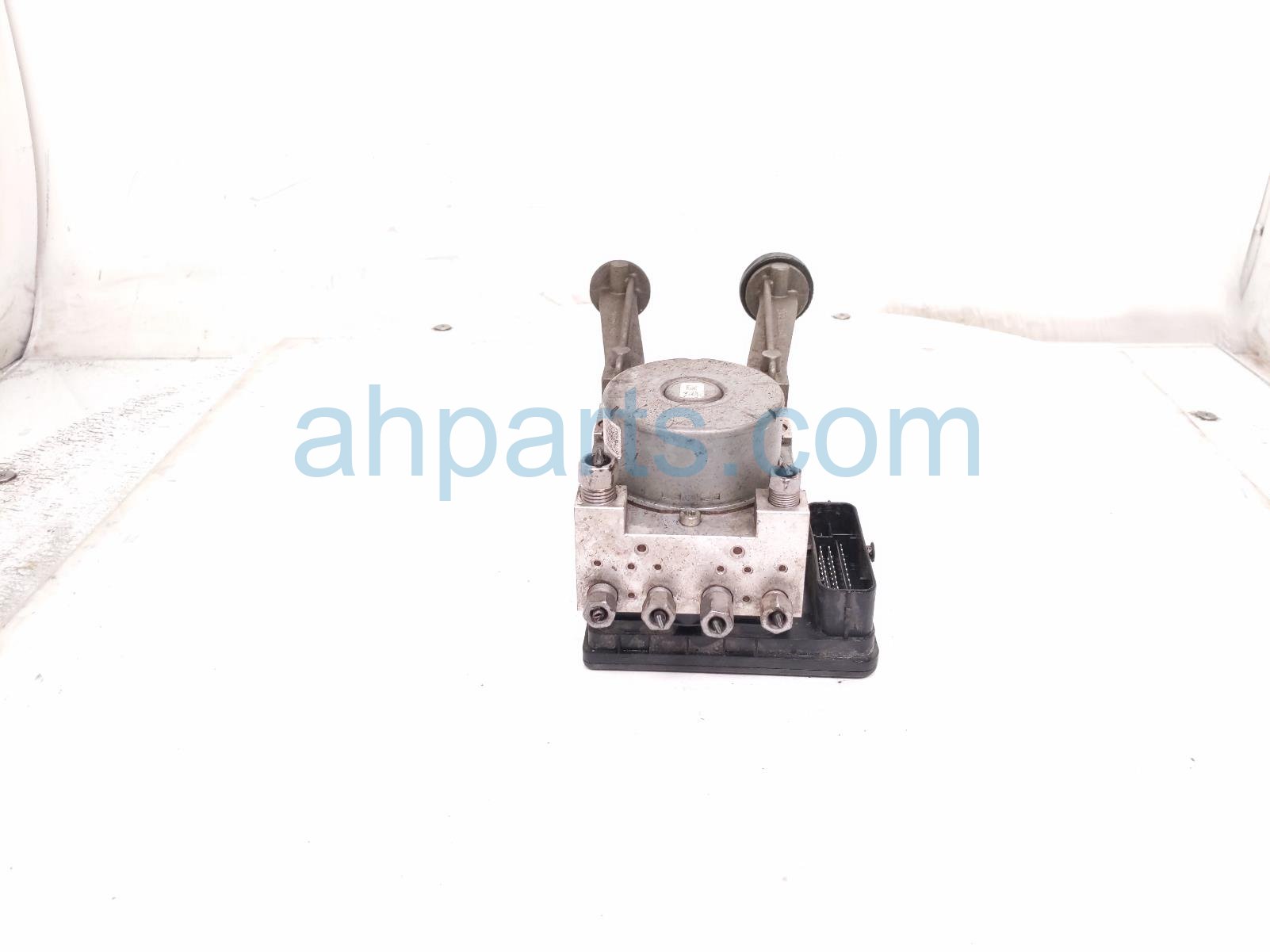 2019 Chrysler 300 (anti Lock Brake) Abs/vsa Pump Modulator 68394697AD Replacement 2019 Chrysler 300 (anti Lock Brake) Abs/vsa Pump Modulator 68394697AD Replacement thumbnail