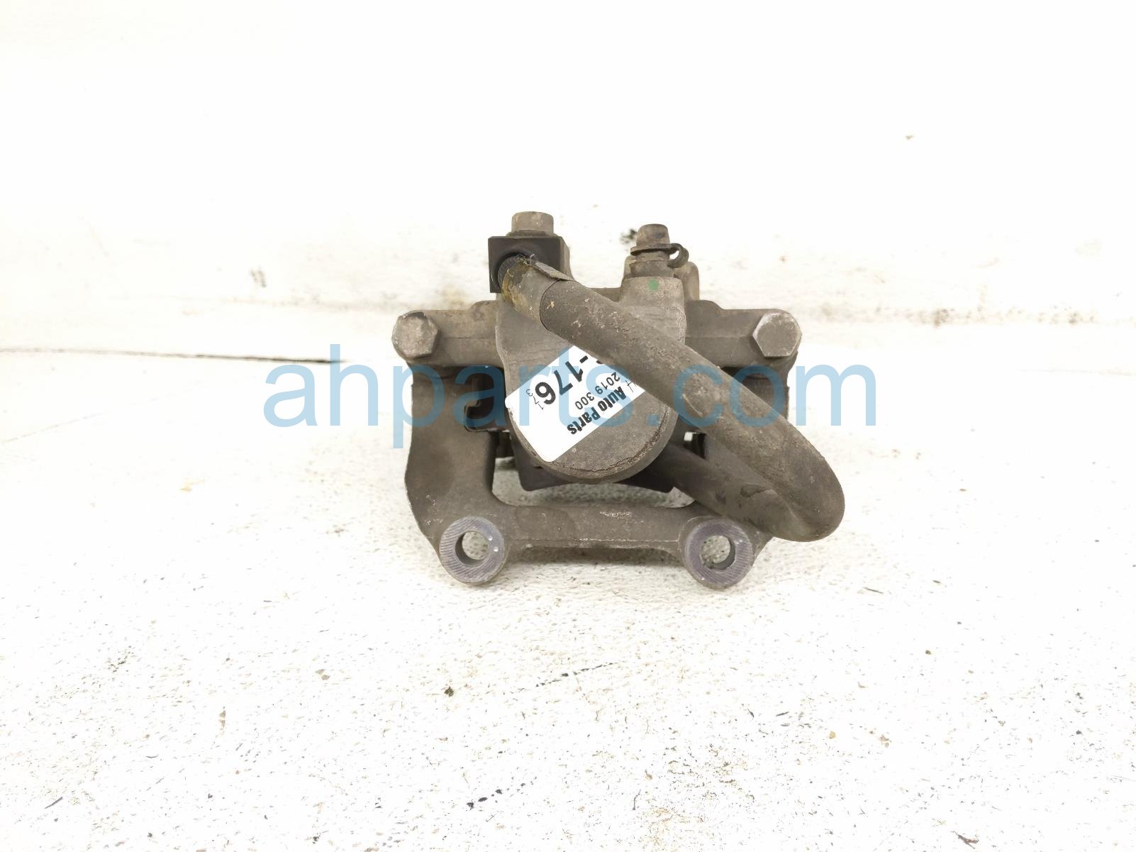 2019 Chrysler 300 Rear Passenger Brake Caliper 68548608AA Replacement 2019 Chrysler 300 Rear Passenger Brake Caliper 68548608AA Replacement thumbnail