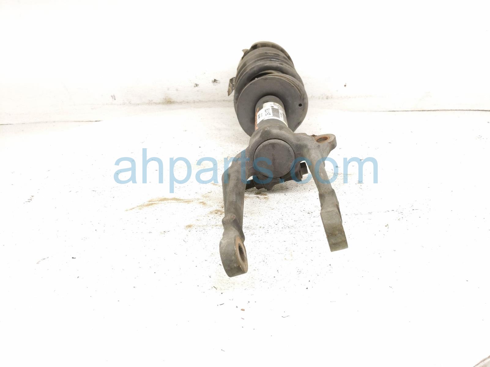 2019 Chrysler 300 Front Driver Strut Absorber + Spring 68544216AA Replacement 2019 Chrysler 300 Front Driver Strut Absorber + Spring 68544216AA Replacement thumbnail
