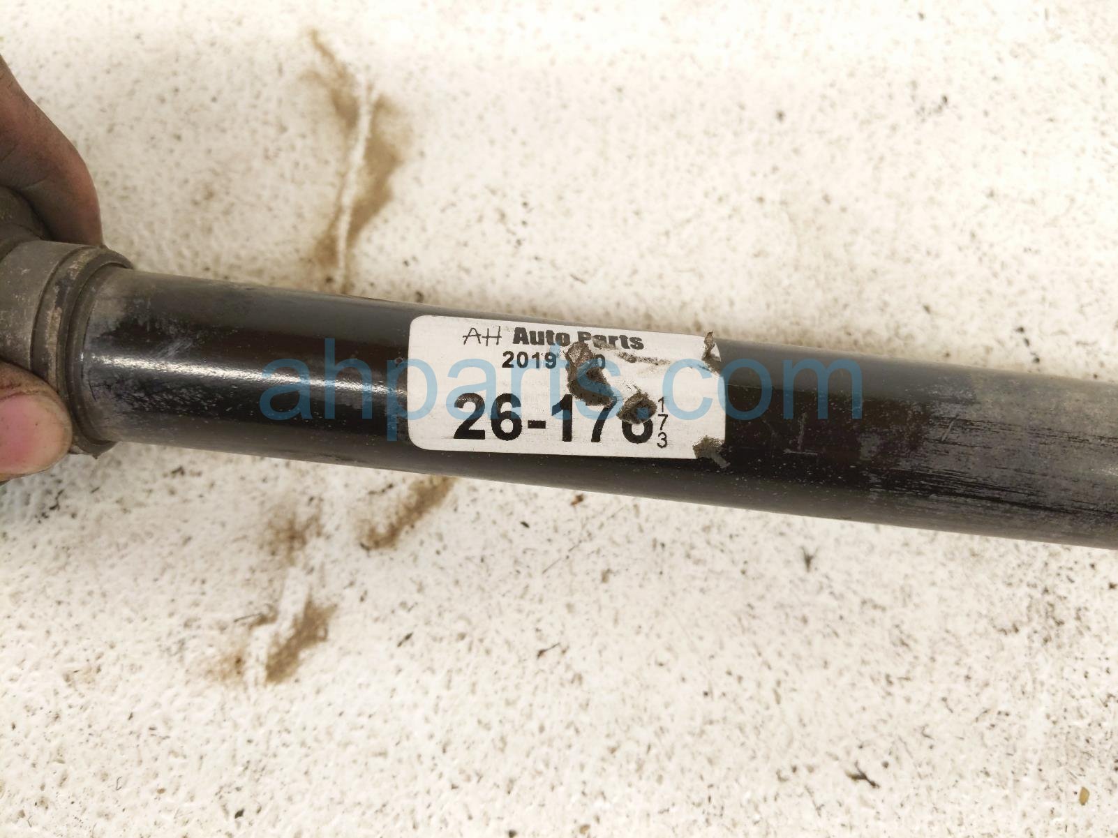 2019 Chrysler 300 Rear Passenger Cv Axle Drive Shaft 52123958AE Replacement 2019 Chrysler 300 Rear Passenger Cv Axle Drive Shaft 52123958AE Replacement thumbnail