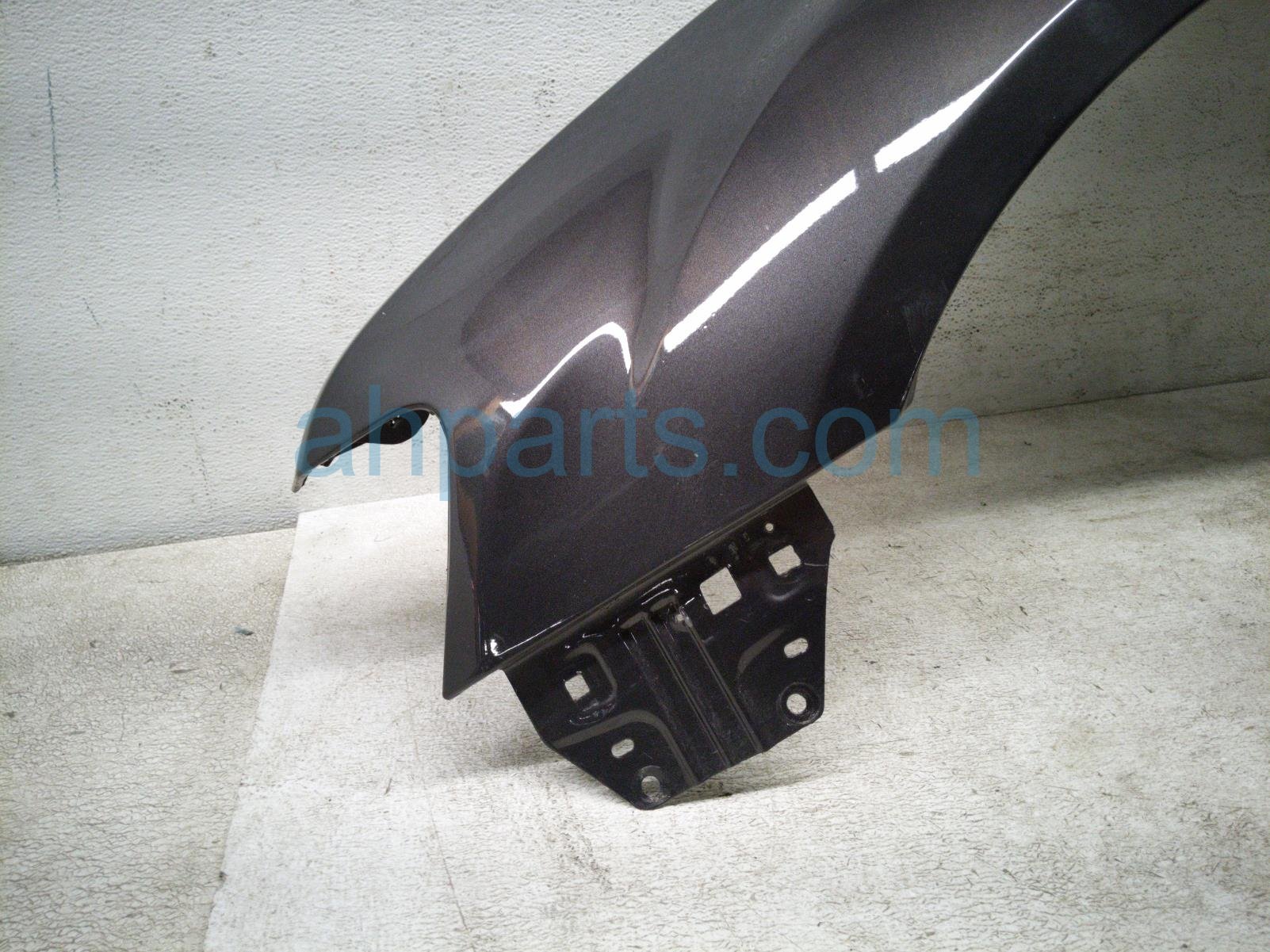 2019 Chrysler 300 Front Driver Fender Grey 55113439AD Replacement 2019 Chrysler 300 Front Driver Fender Grey 55113439AD Replacement thumbnail
