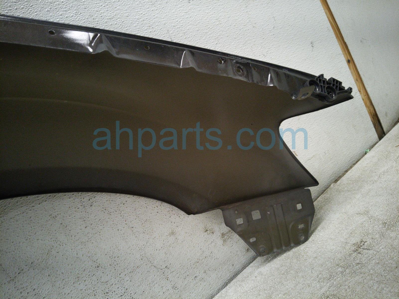 2019 Chrysler 300 Front Driver Fender Grey 55113439AD Replacement 2019 Chrysler 300 Front Driver Fender Grey 55113439AD Replacement thumbnail