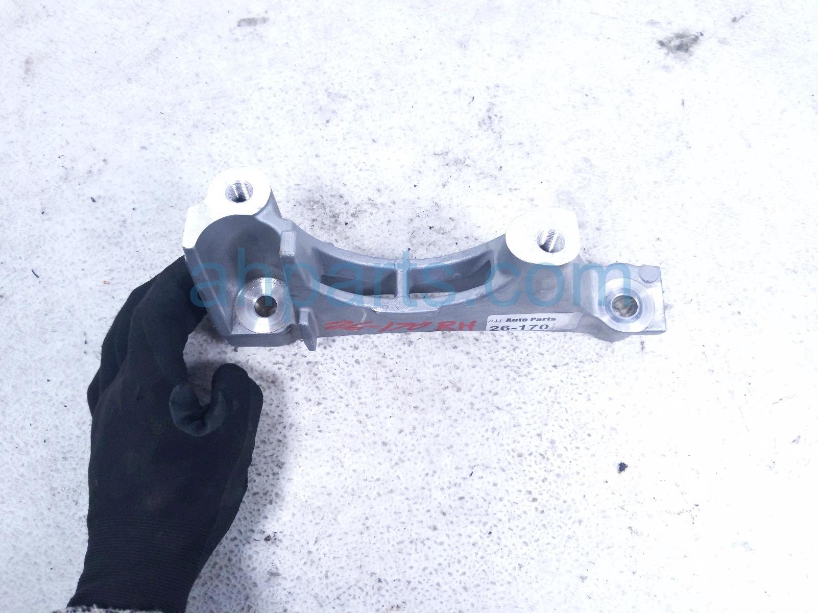 2024 Toyota Rav 4 Engine/motor Passenger Engine Mount Bracket 2.5l Awd 57257 42030 Replacement 2024 Toyota Rav 4 Engine/motor Passenger Engine Mount Bracket 2.5l Awd 57257 42030 Replacement thumbnail