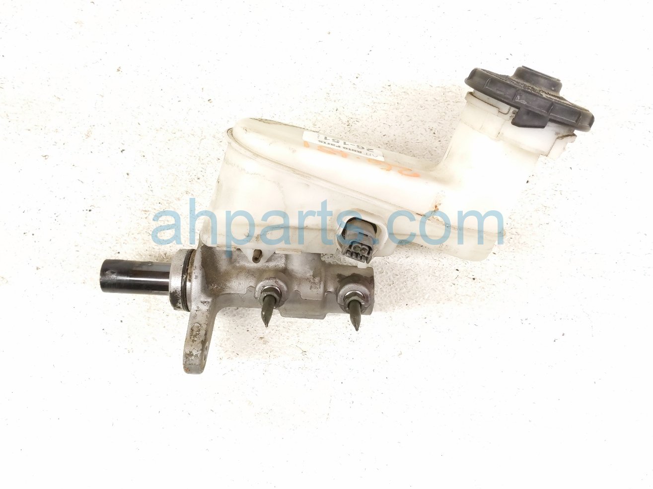 $29 Honda BRAKE MASTER CYLINDER W/RESERVOIR