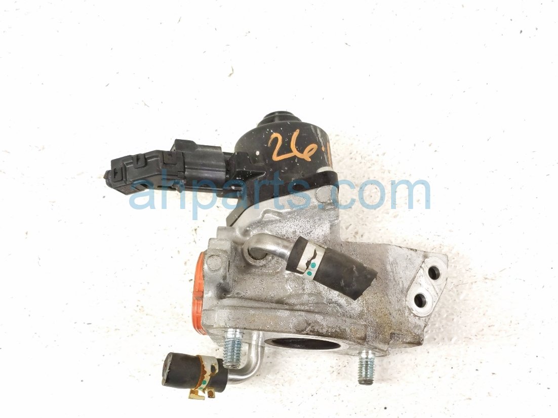 Toyota EGR VALVE ASSY - 2.5L FWD